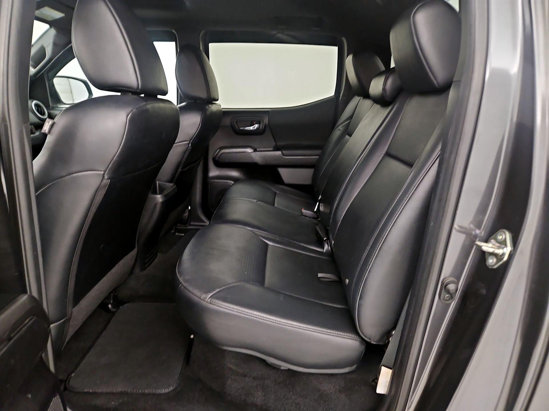 Thumbnail: 2019 Toyota Tacoma - 20