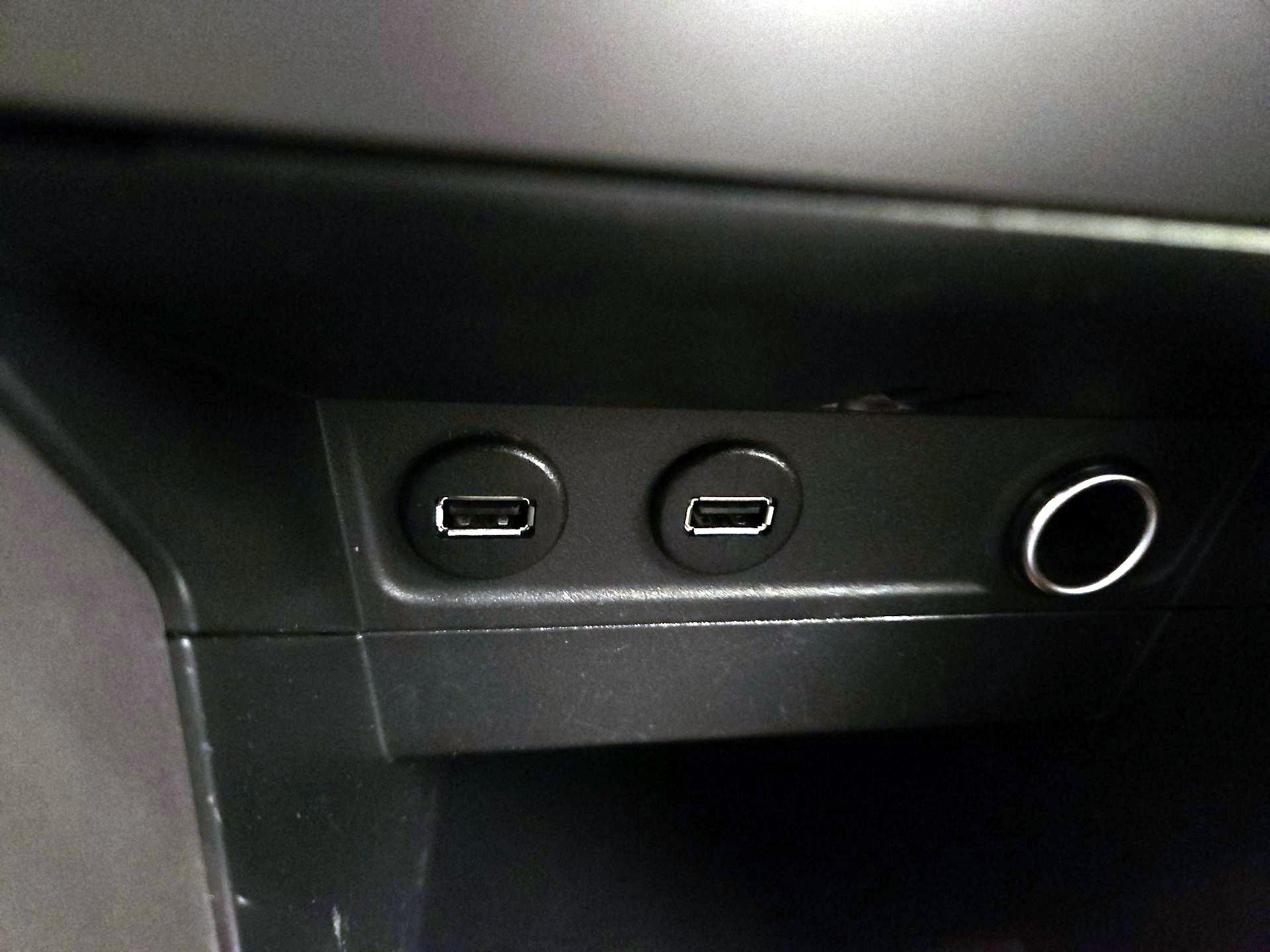 Thumbnail: 2017 Subaru Forester - 18