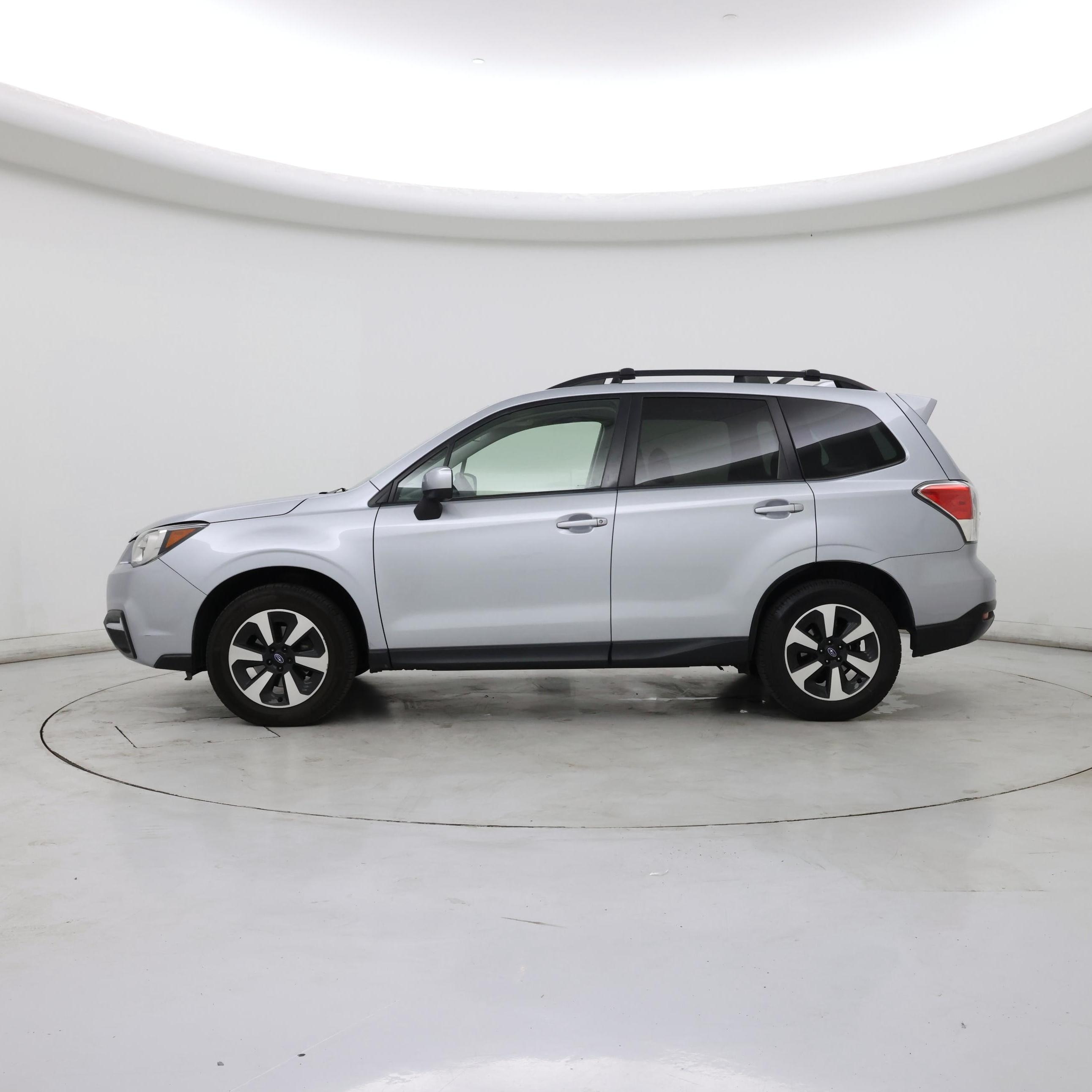 Thumbnail: 2017 Subaru Forester - 3