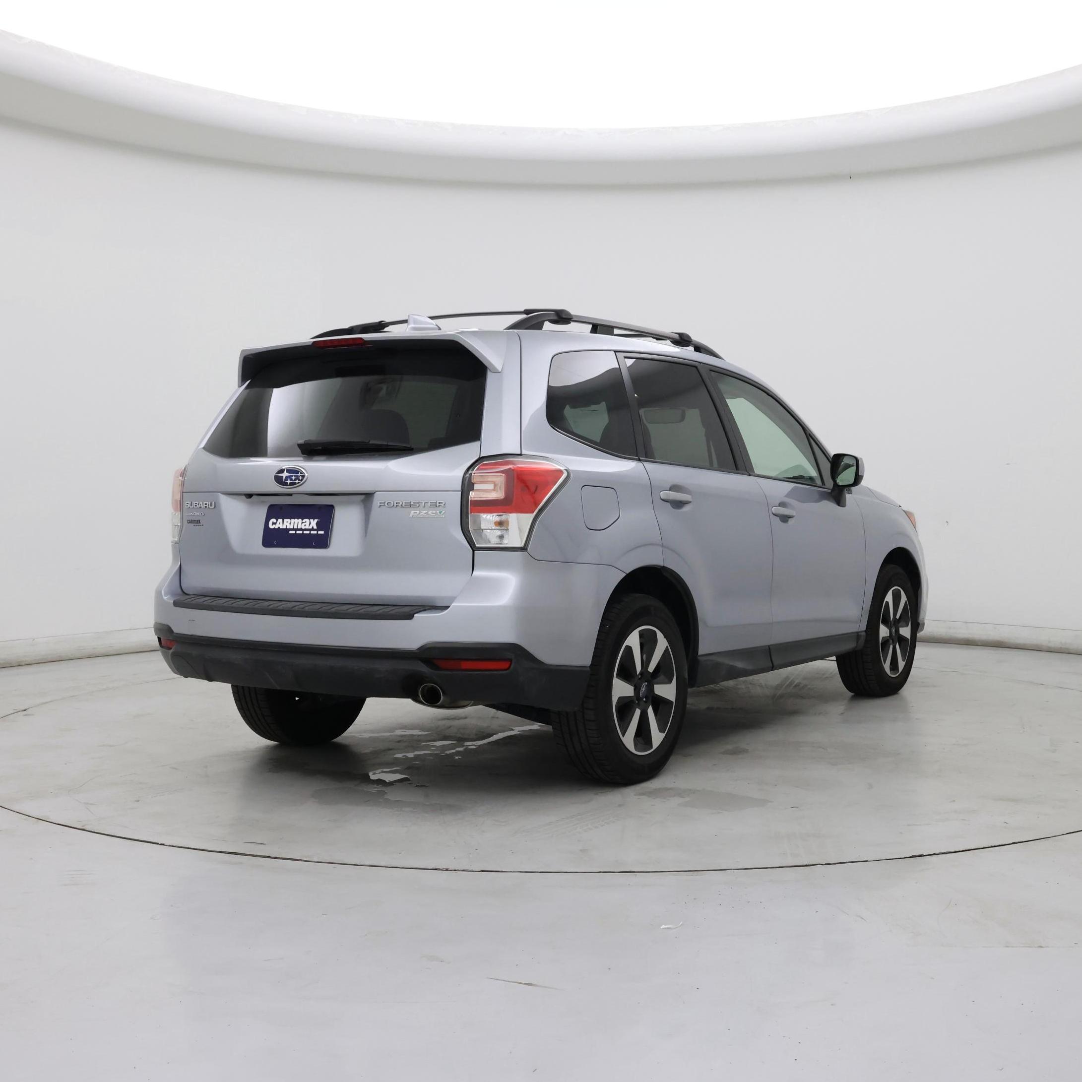 Thumbnail: 2017 Subaru Forester - 8