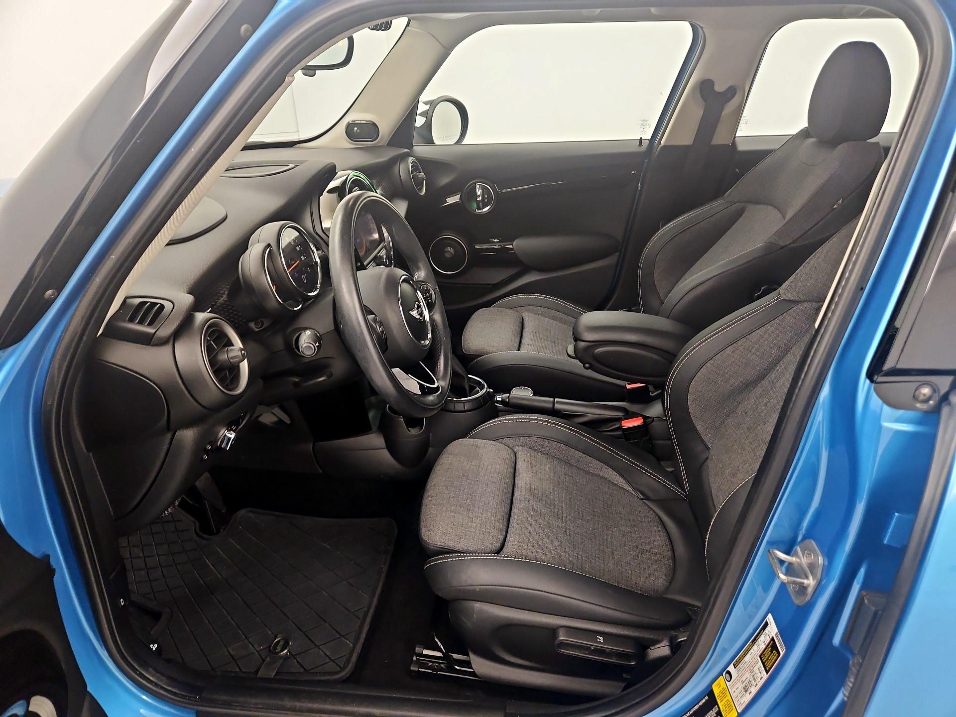 Thumbnail: 2015 MINI Cooper Hardtop - 11