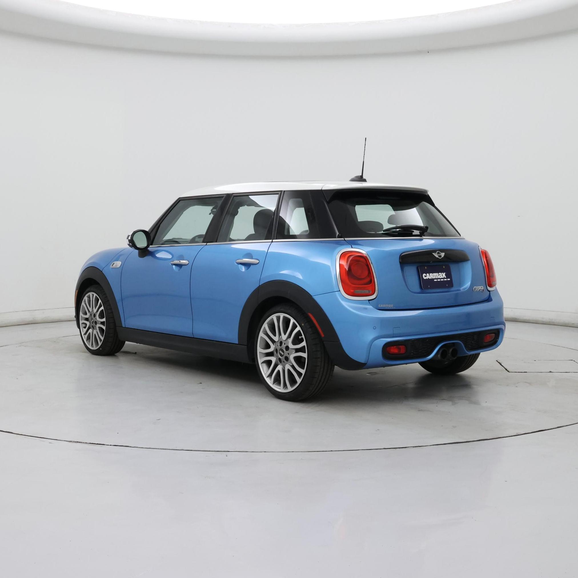 Thumbnail: 2015 MINI Cooper Hardtop - 2