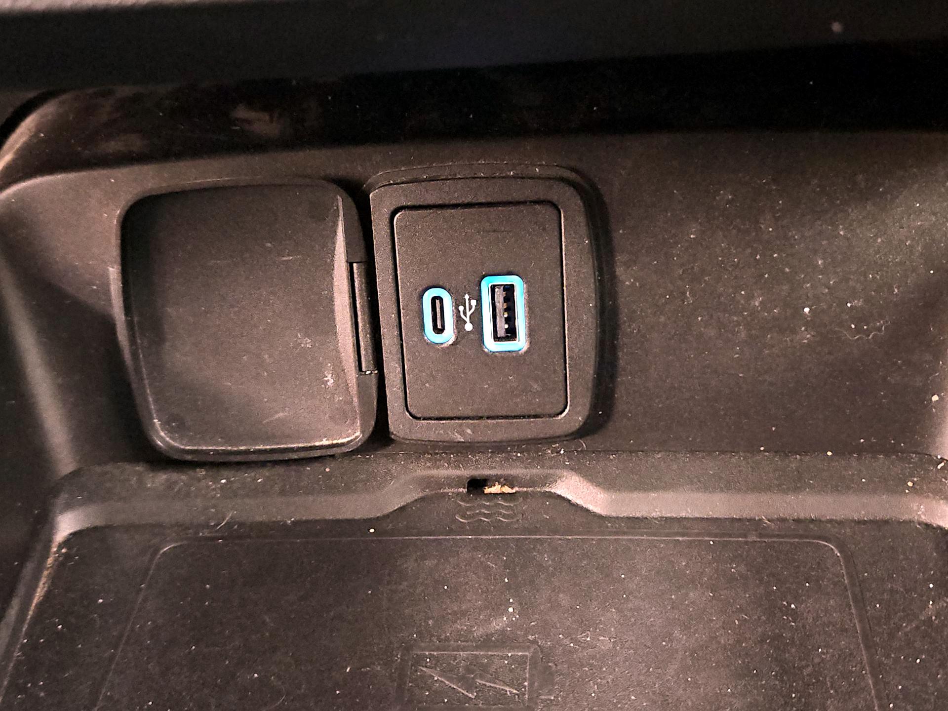 Thumbnail: 2023 Ford Bronco - 19