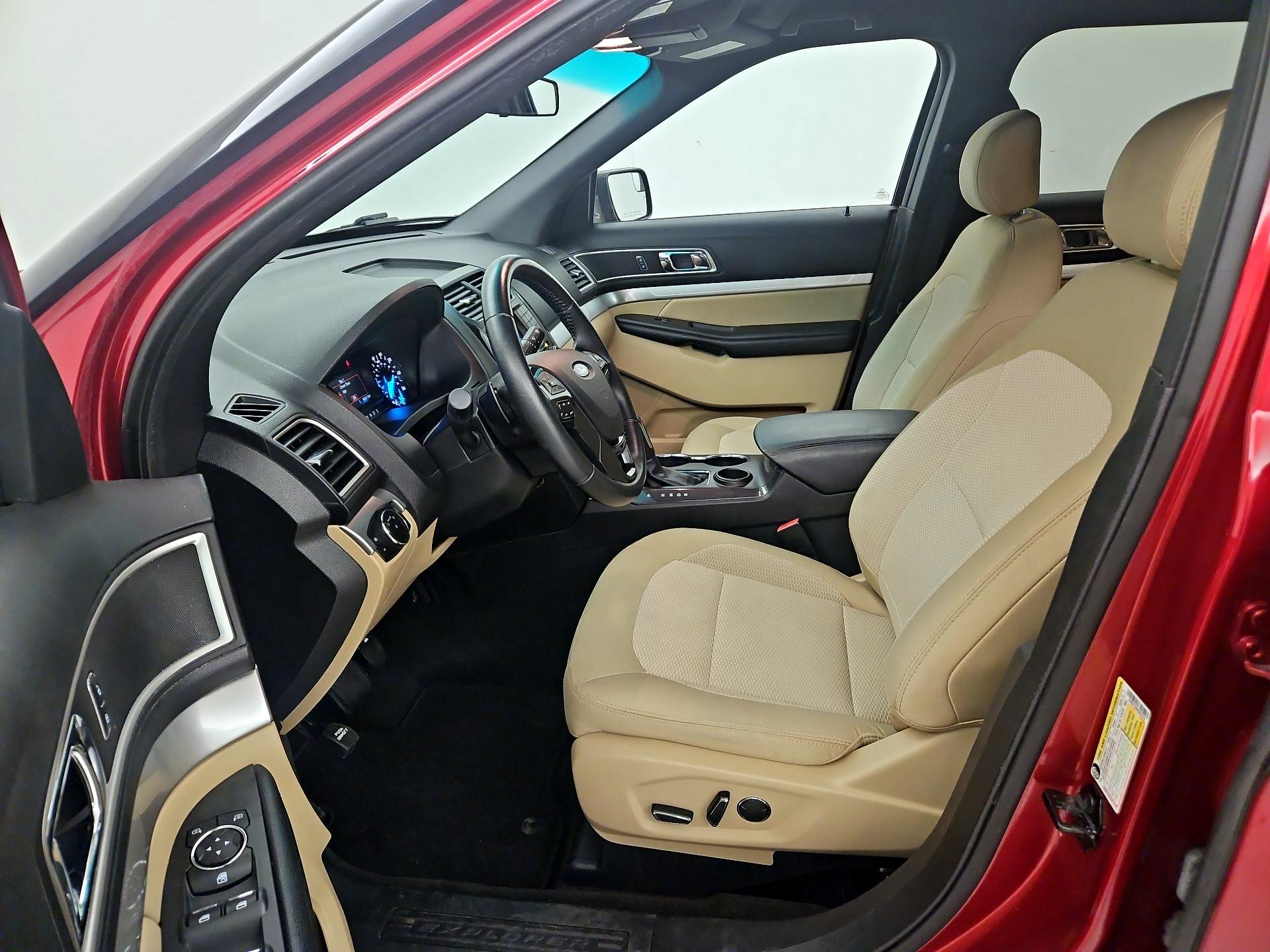 Thumbnail: 2017 Ford Explorer - 11