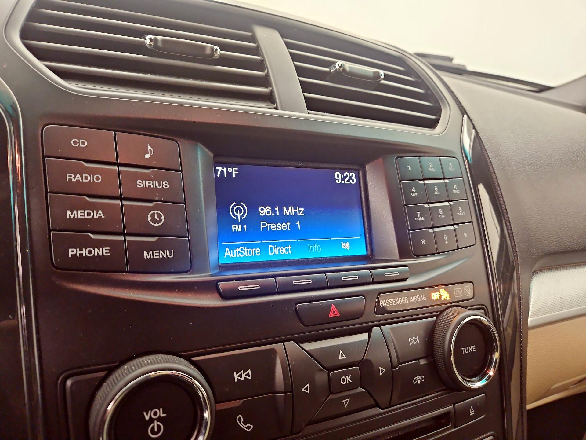 Thumbnail: 2017 Ford Explorer - 15