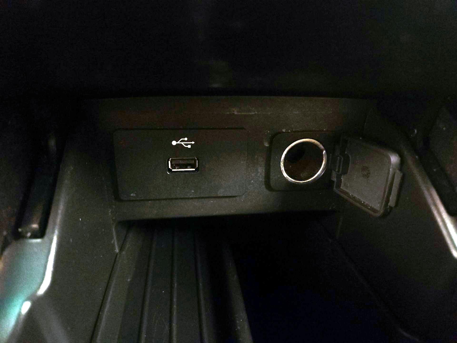 Thumbnail: 2017 Ford Explorer - 18