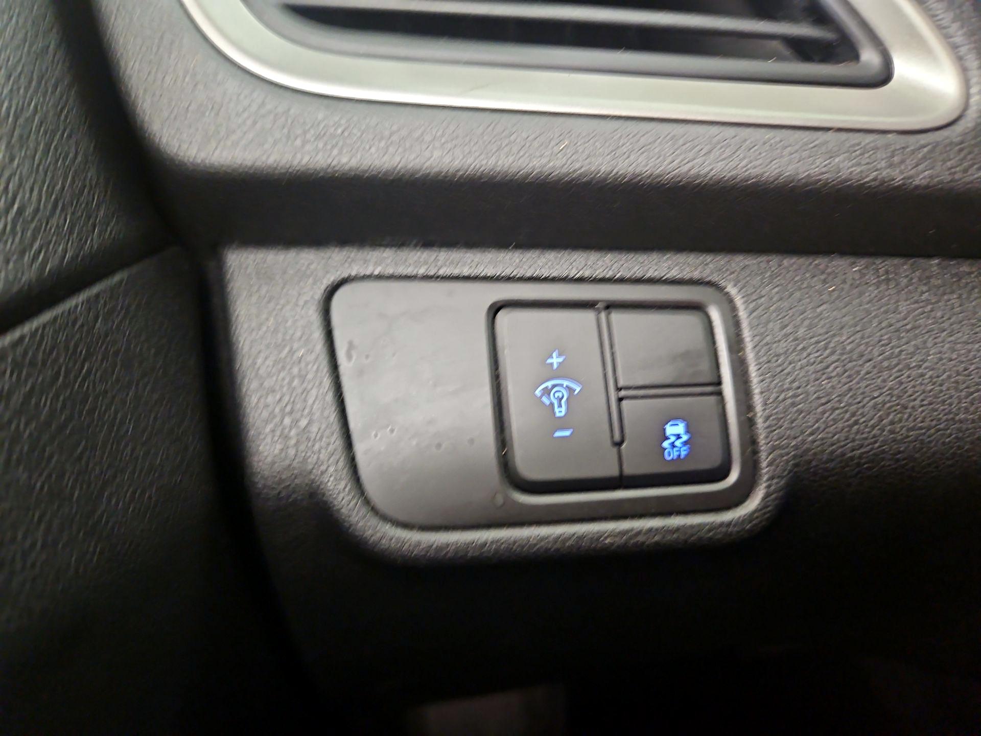 Thumbnail: 2019 Hyundai Accent - 13