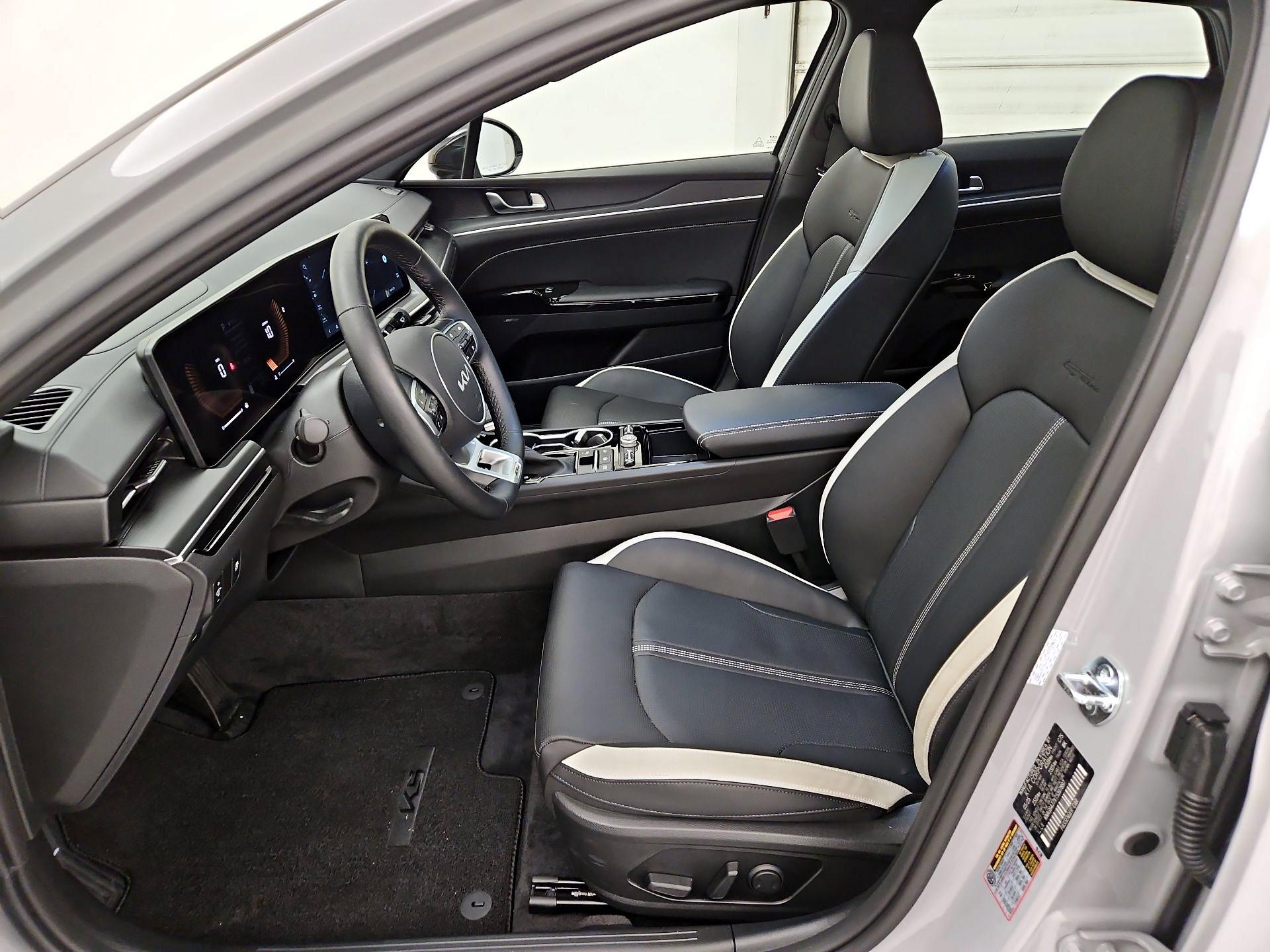 Thumbnail: 2026 Kia K5 - 11