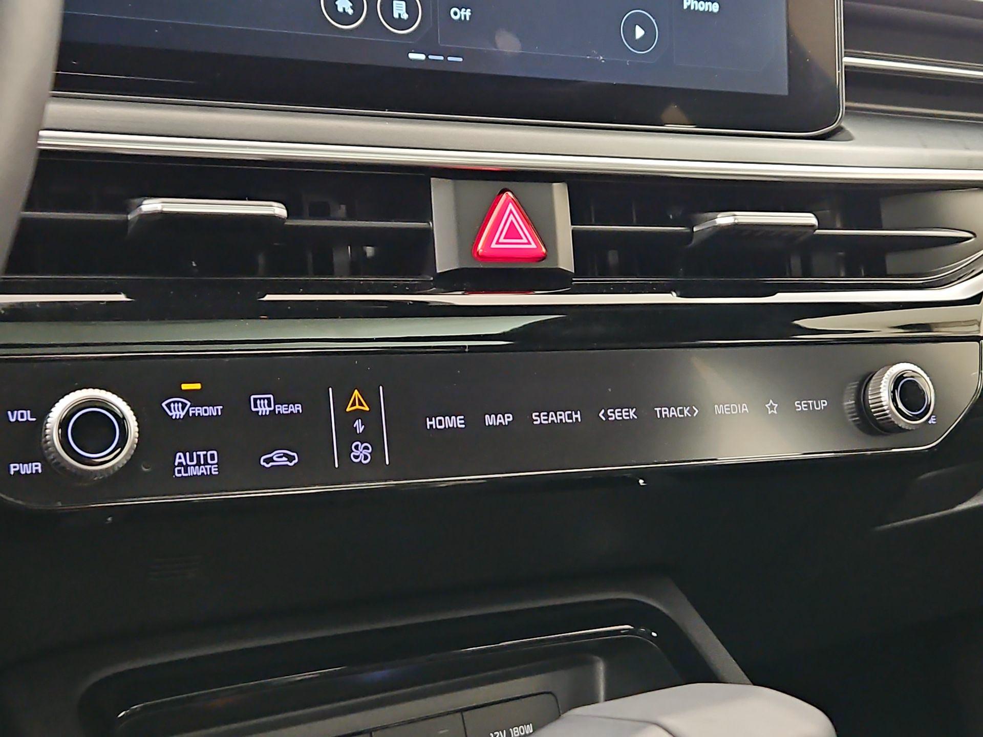 Thumbnail: 2026 Kia K5 - 17