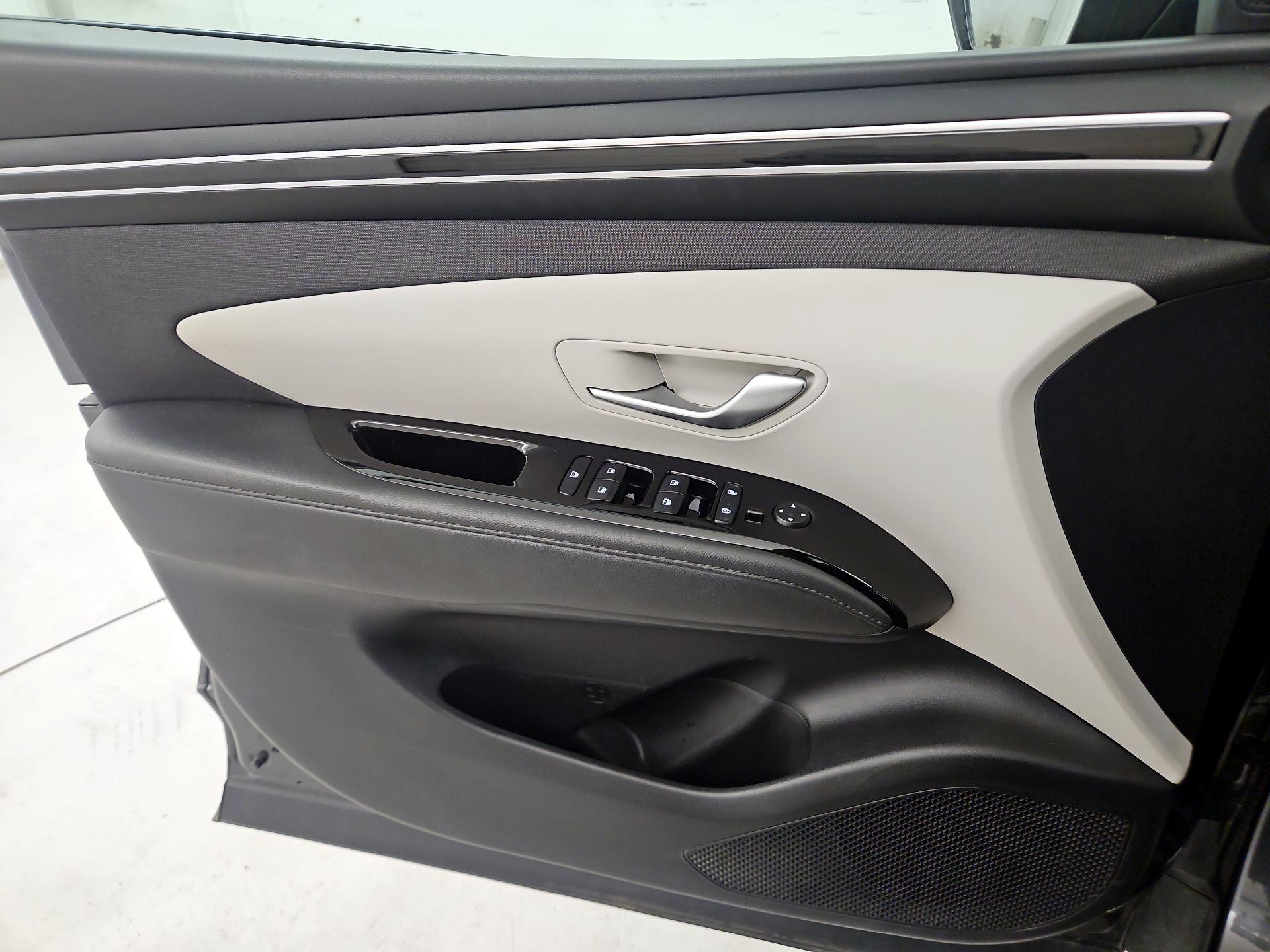 Thumbnail: 2022 Hyundai Tucson - 12