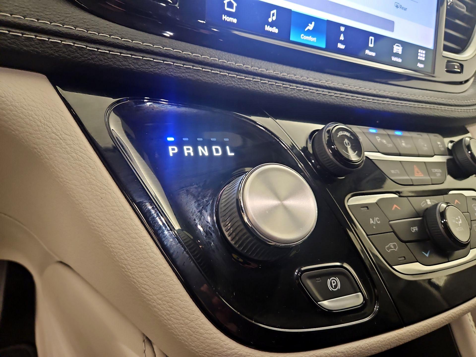 Thumbnail: 2022 Chrysler Pacifica - 18