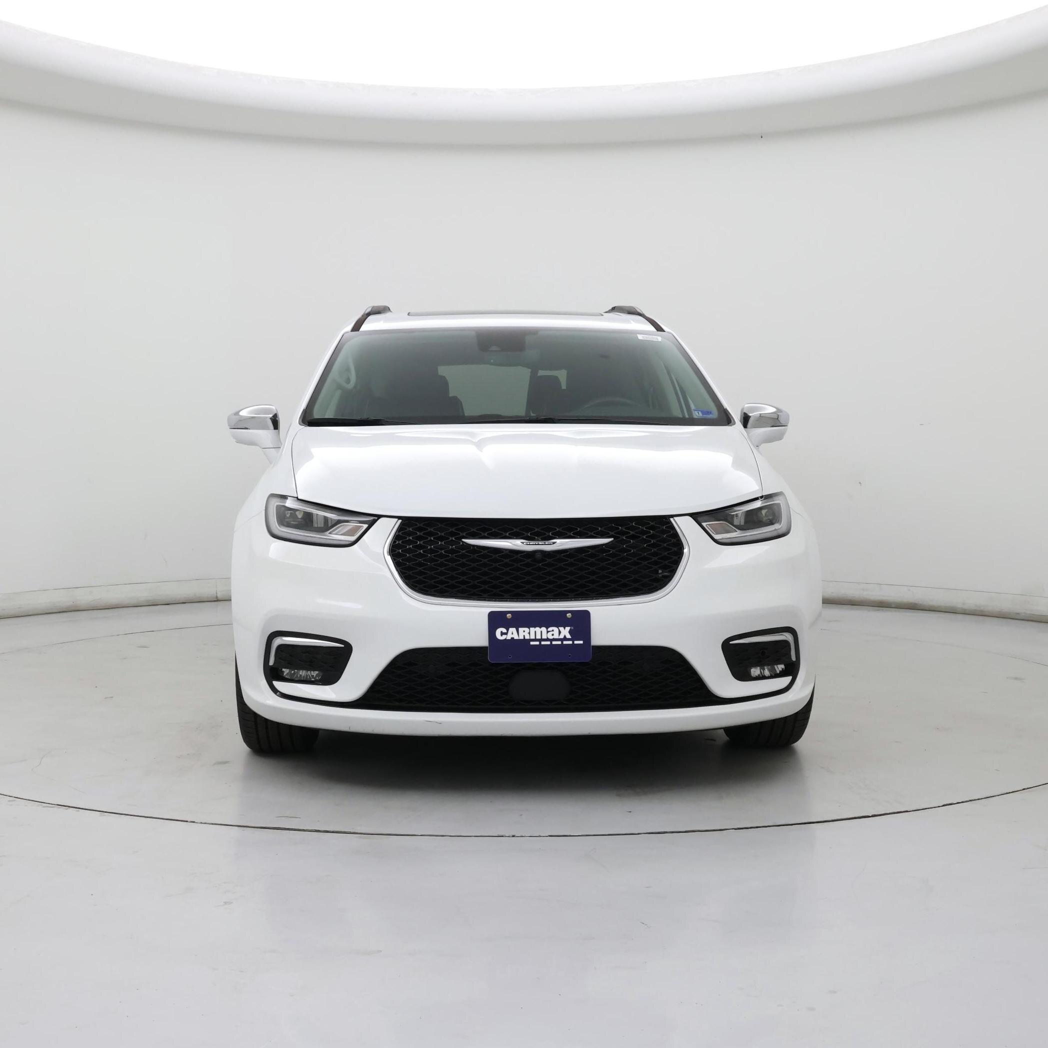 Thumbnail: 2022 Chrysler Pacifica - 5