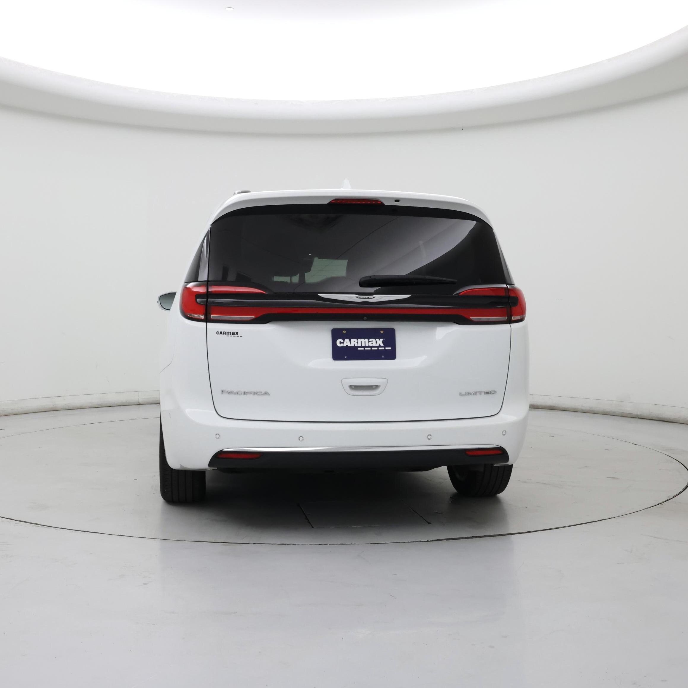 Thumbnail: 2022 Chrysler Pacifica - 6