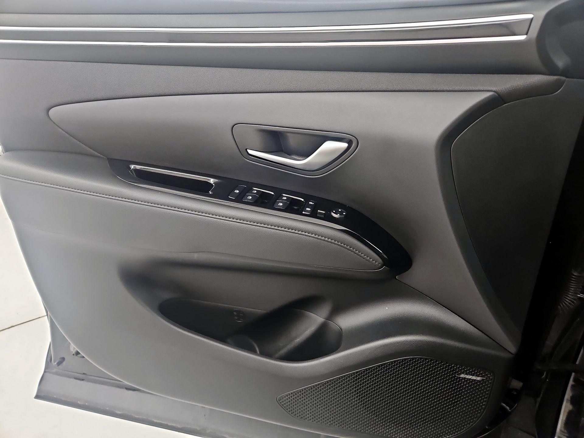 Thumbnail: 2023 Hyundai Santa Cruz - 12