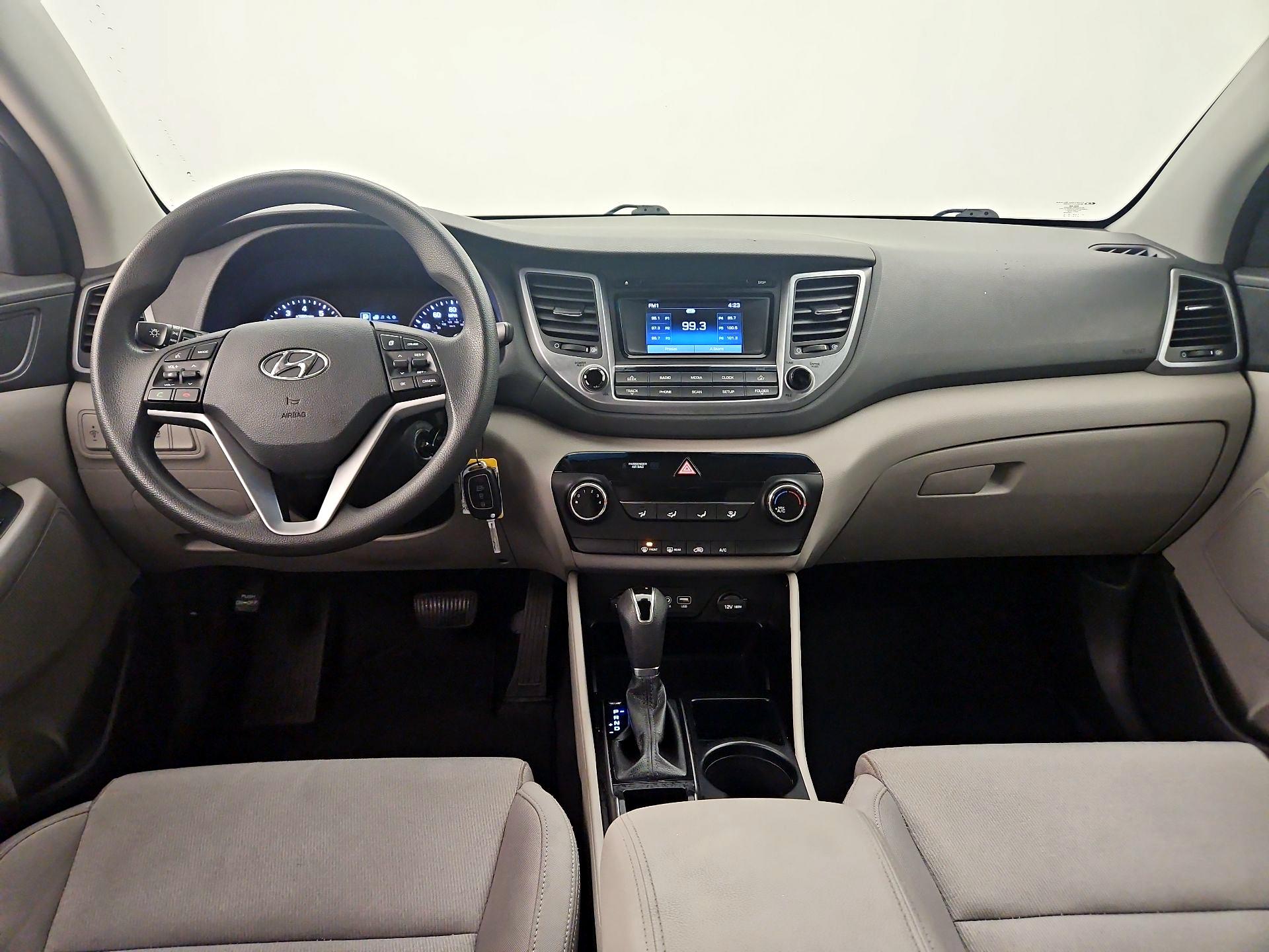 Thumbnail: 2016 Hyundai Tucson - 9