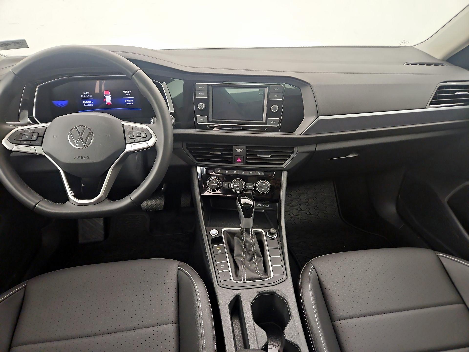 Thumbnail: 2024 Volkswagen Jetta - 9