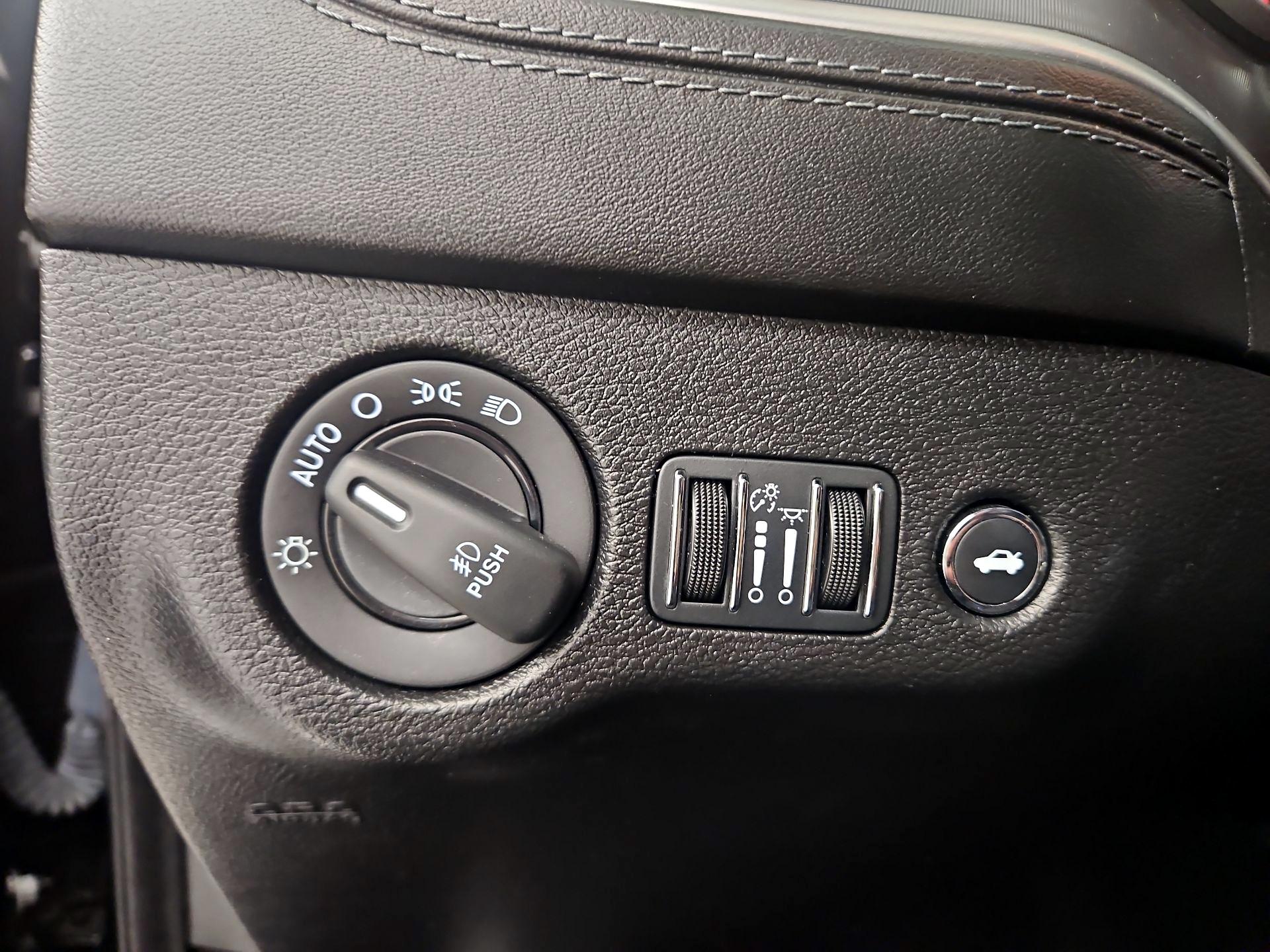 Thumbnail: 2022 Dodge Charger - 13