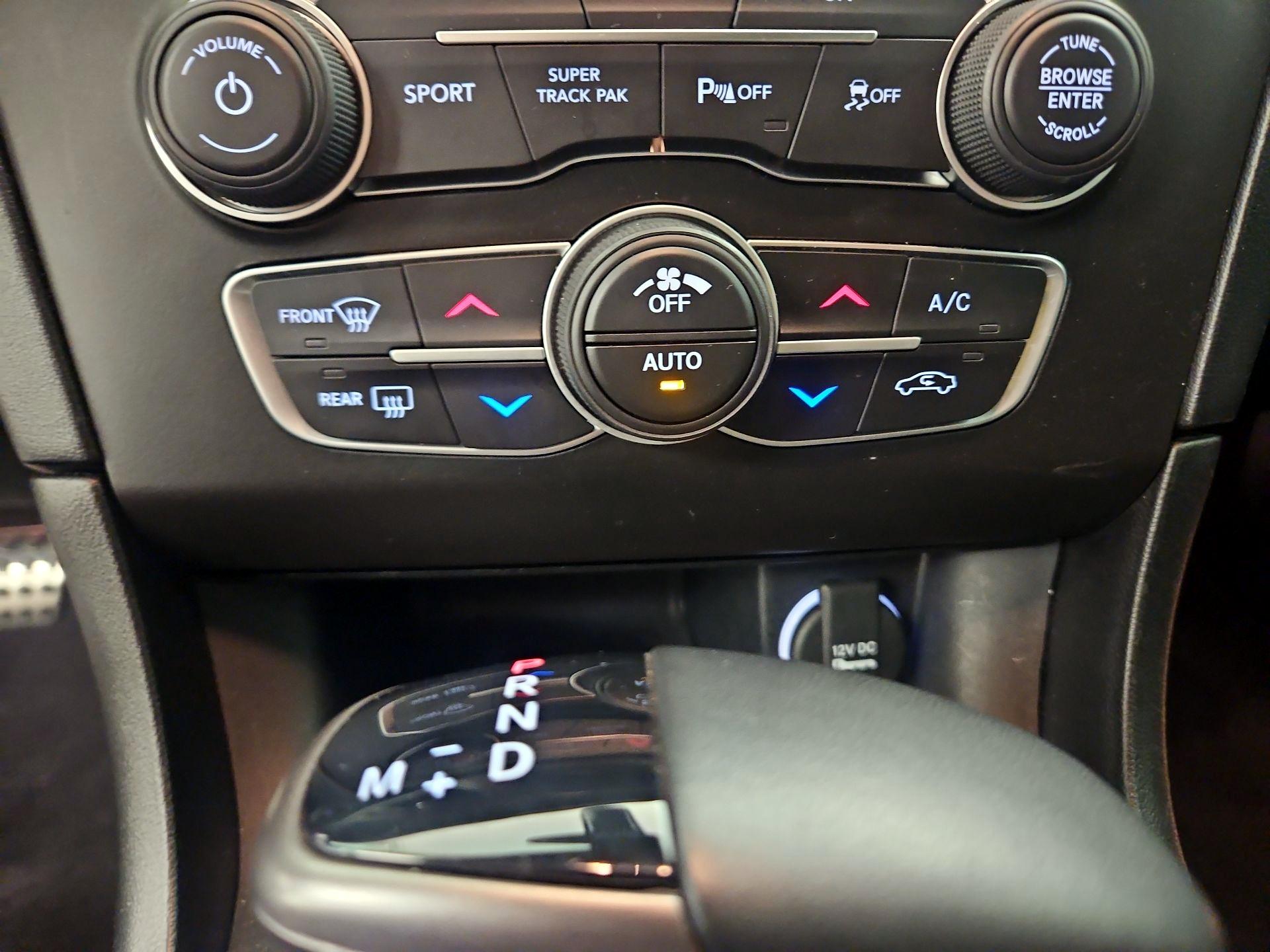 Thumbnail: 2022 Dodge Charger - 16