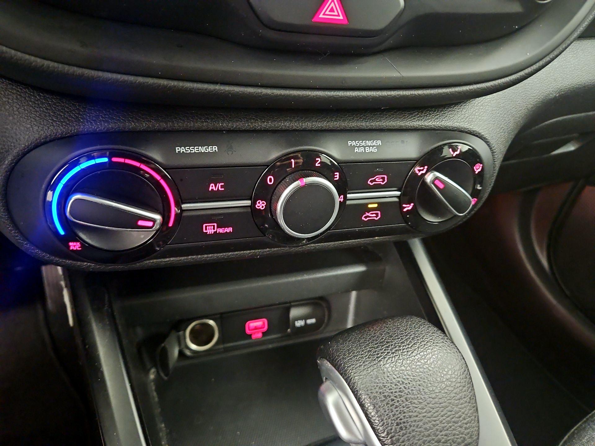 Thumbnail: 2020 Kia Soul - 16