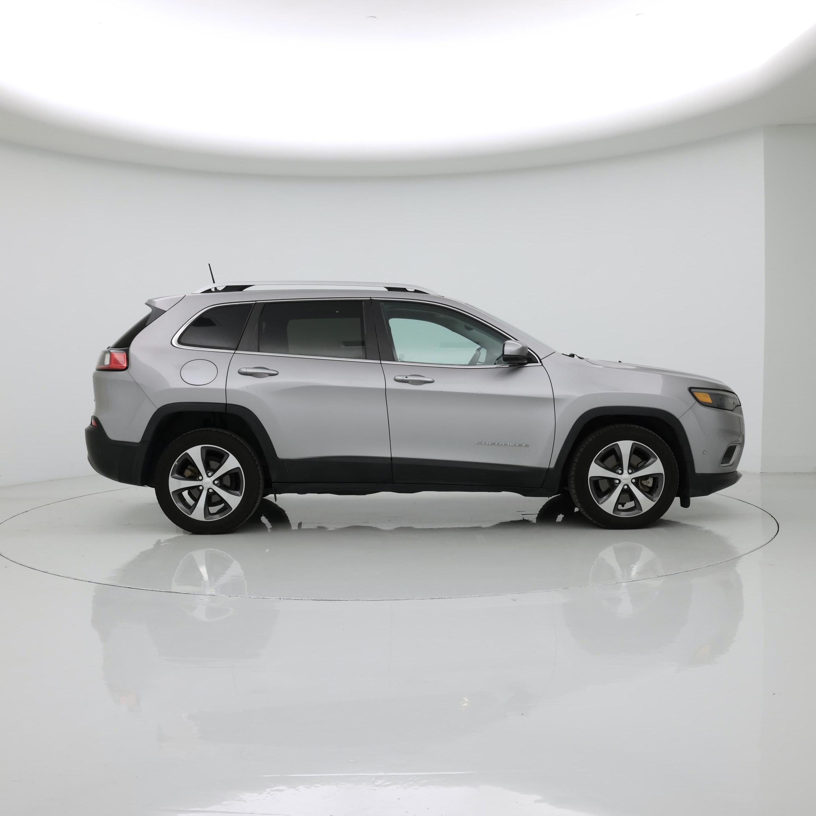 Thumbnail: 2019 Jeep Cherokee - 7