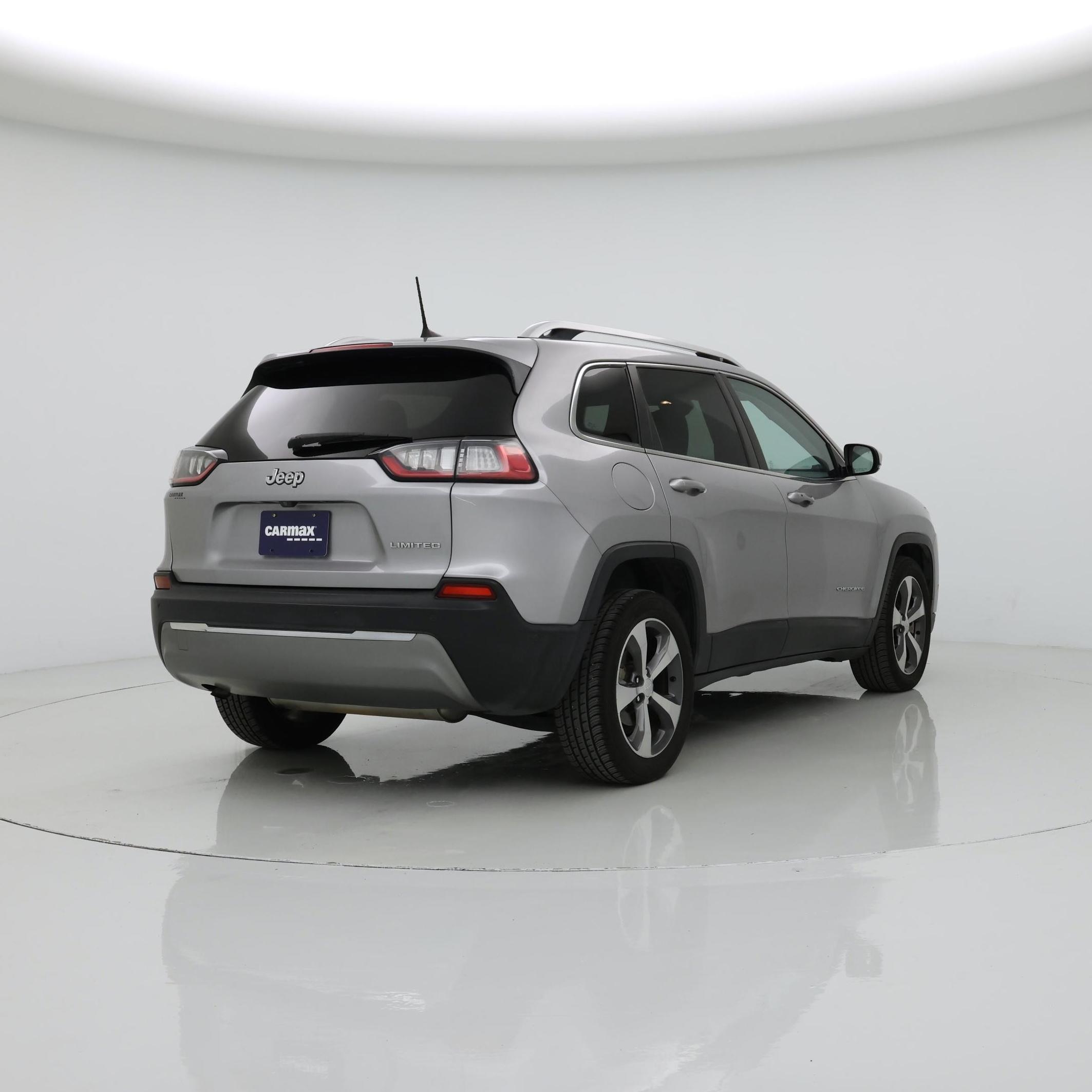 Thumbnail: 2019 Jeep Cherokee - 8