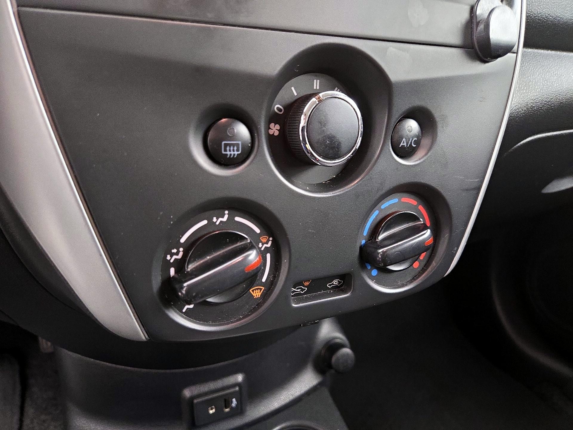 Thumbnail: 2017 Nissan Versa - 15