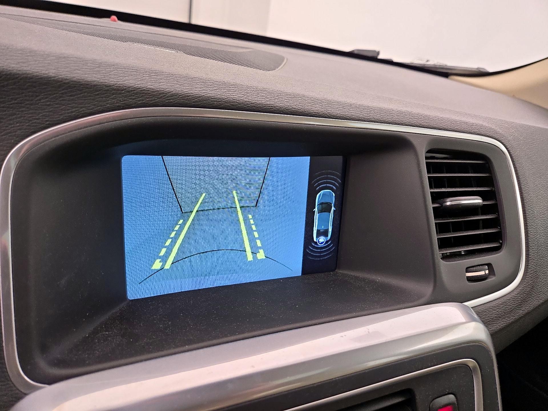 Thumbnail: 2016 Volvo S60 - 15