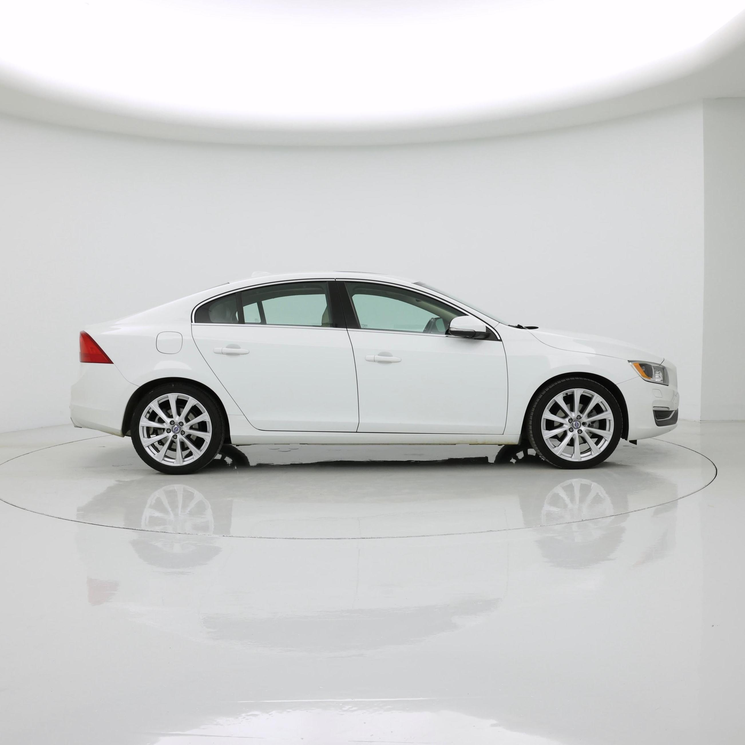 Thumbnail: 2016 Volvo S60 - 7