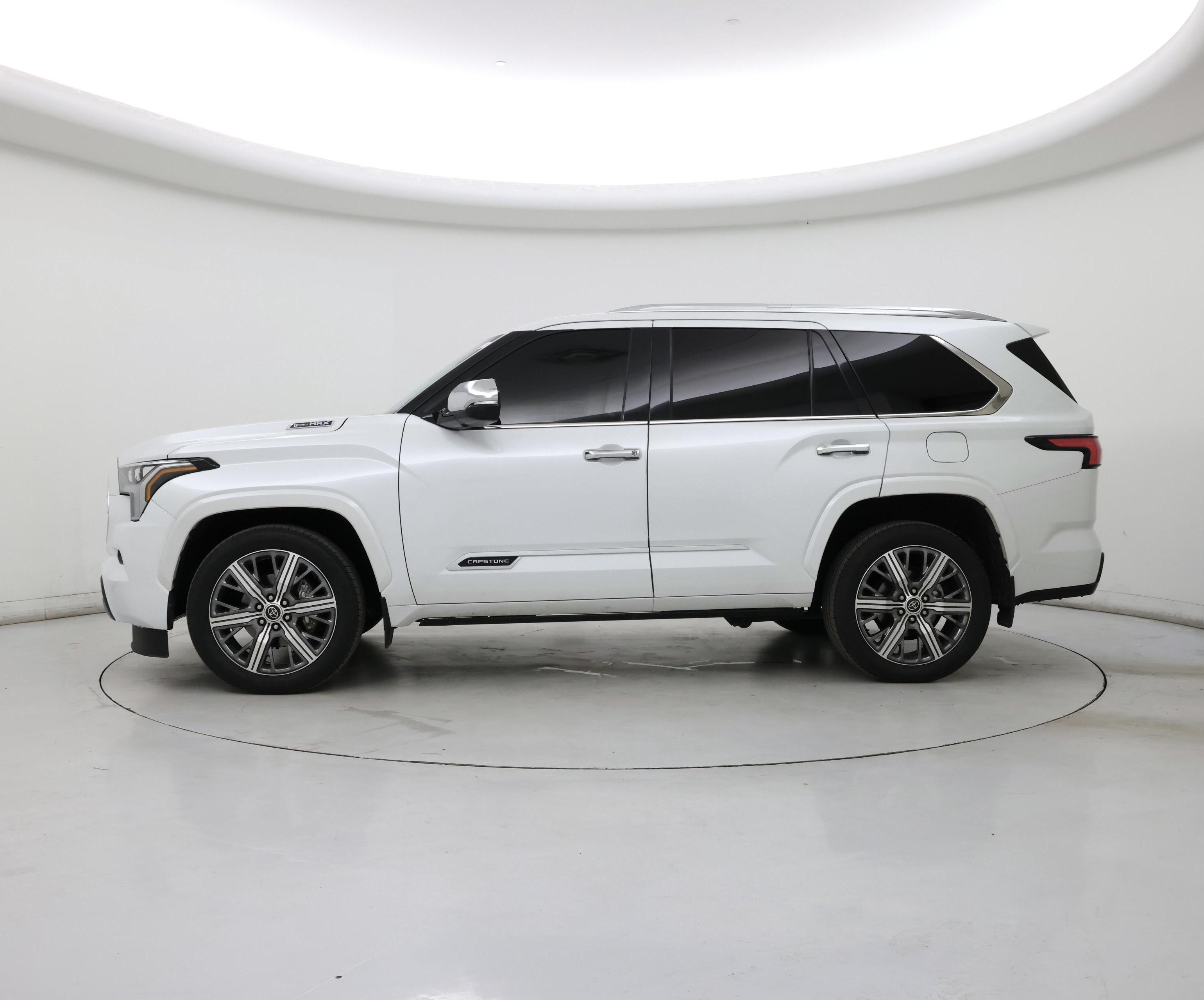 Thumbnail: 2023 Toyota Sequoia - 3