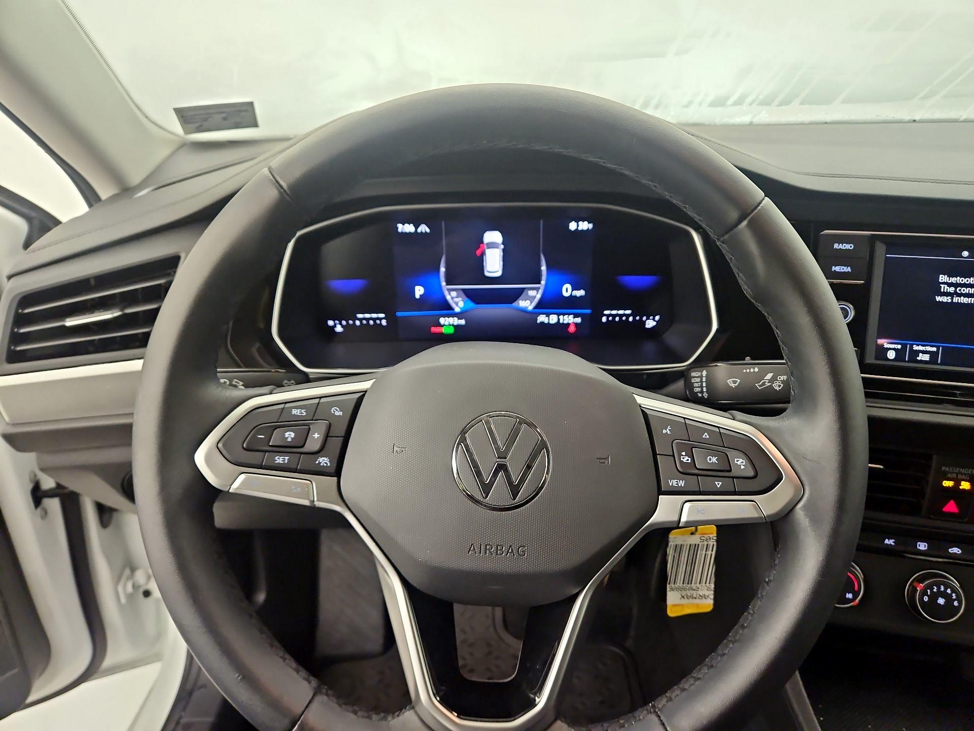 Thumbnail: 2024 Volkswagen Jetta - 10