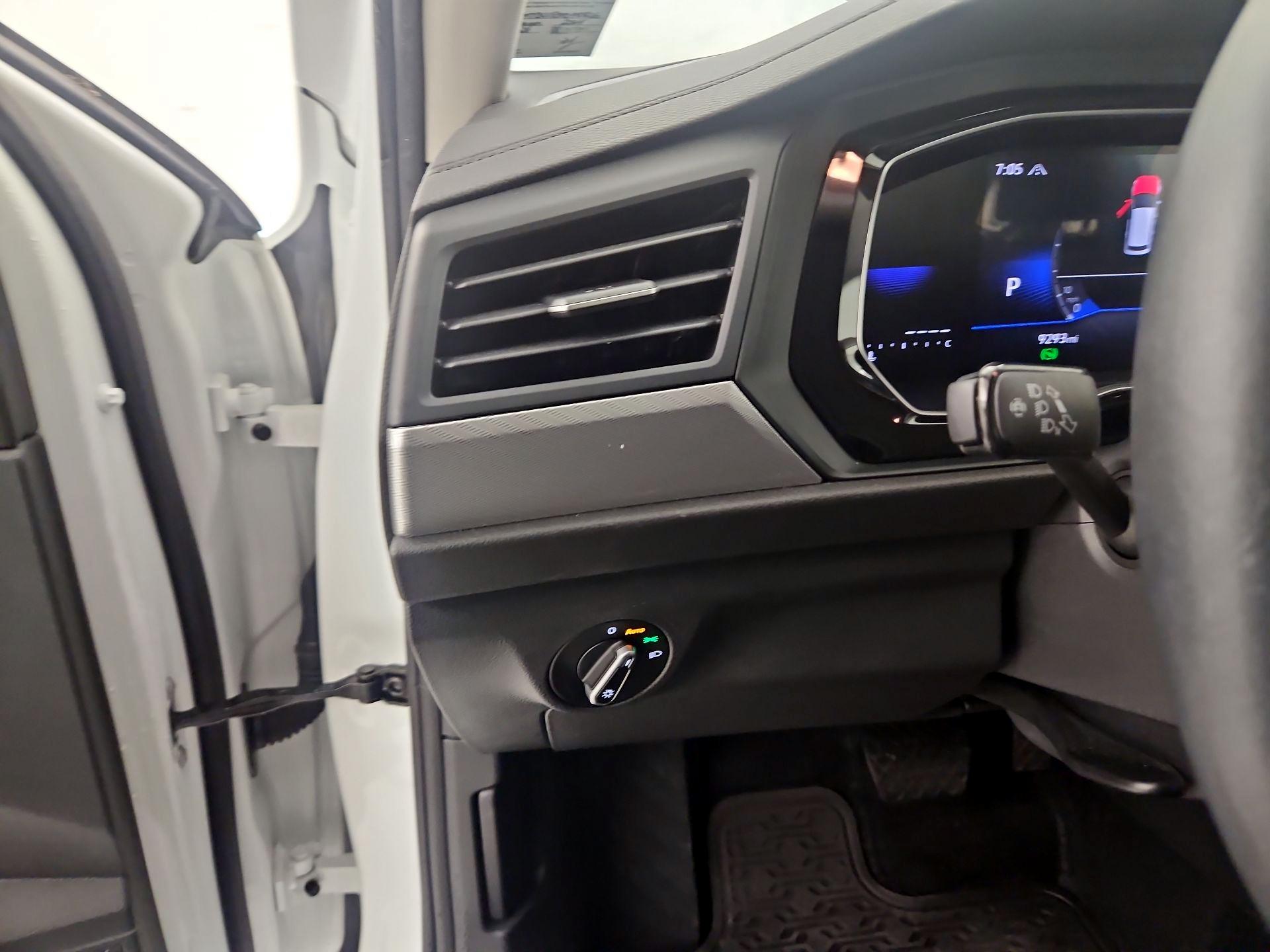 Thumbnail: 2024 Volkswagen Jetta - 13