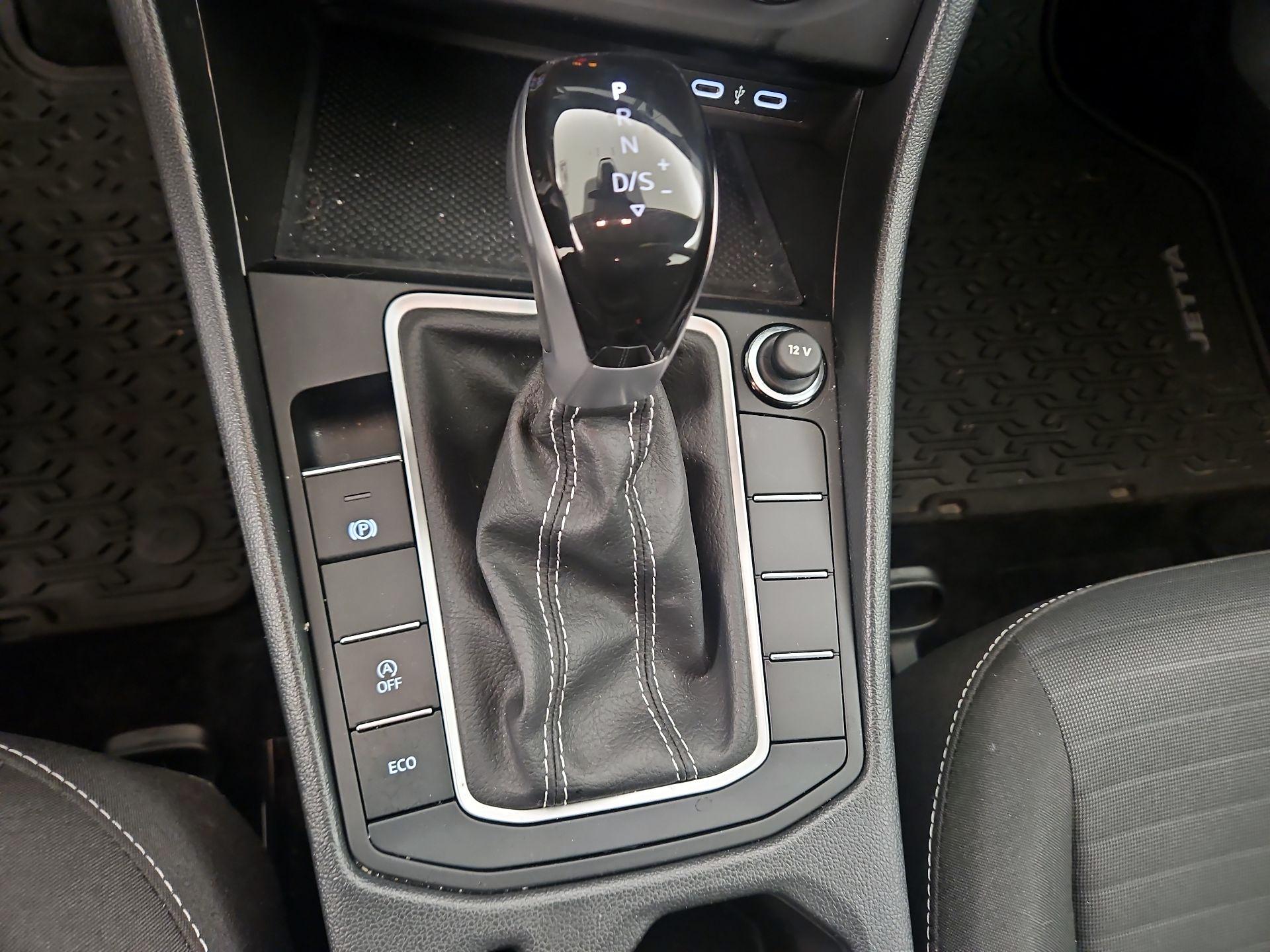 Thumbnail: 2024 Volkswagen Jetta - 17