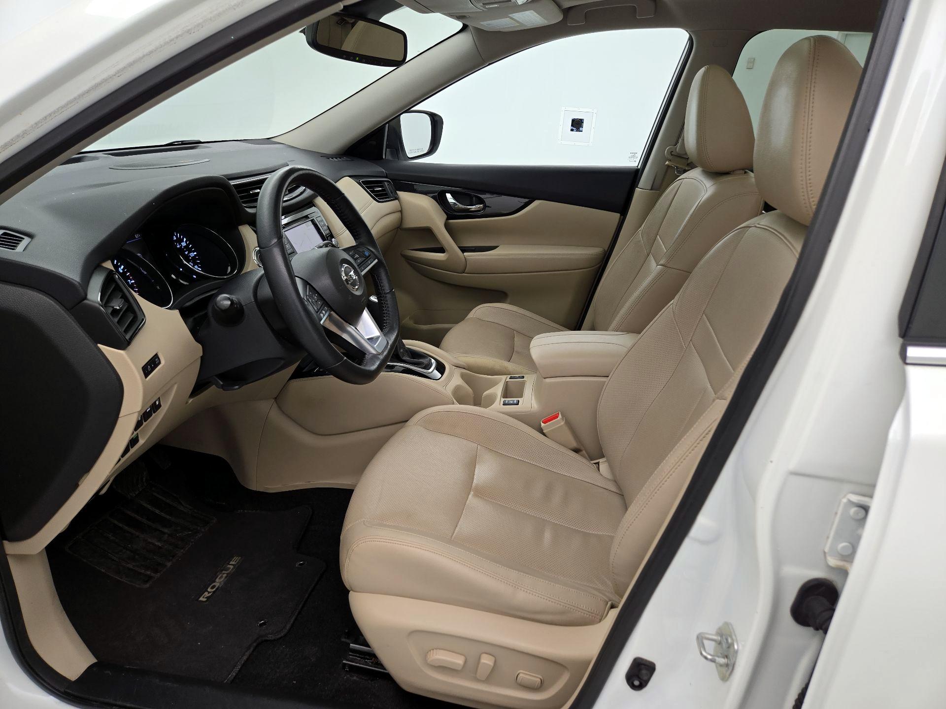 Thumbnail: 2020 Nissan Rogue - 11