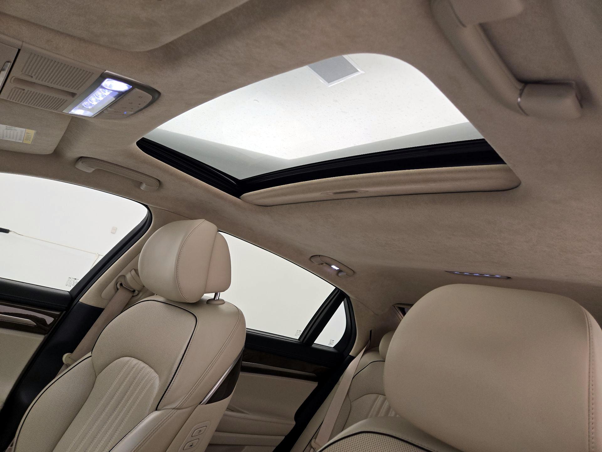 Thumbnail: 2017 Genesis G90 - 20