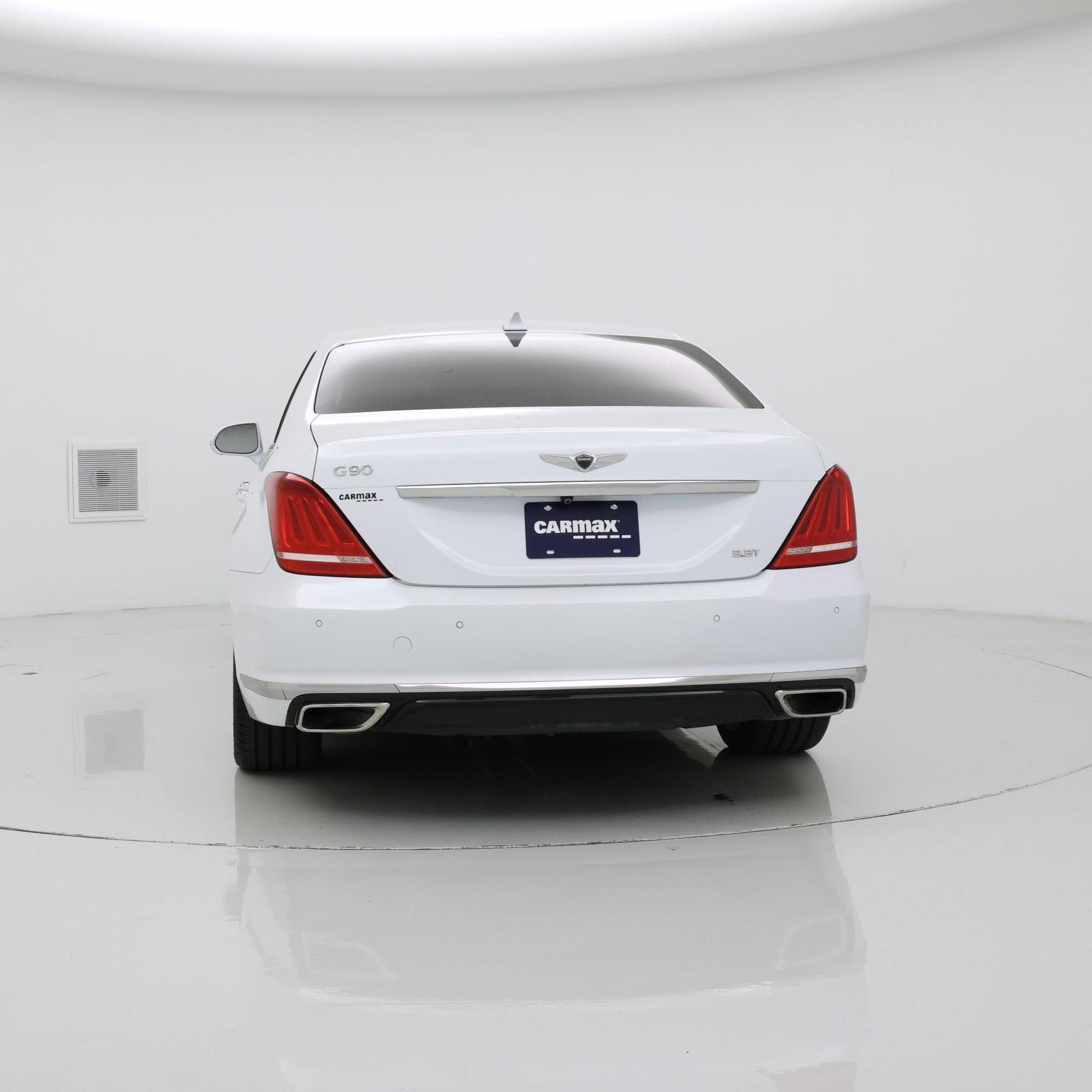 Thumbnail: 2017 Genesis G90 - 6