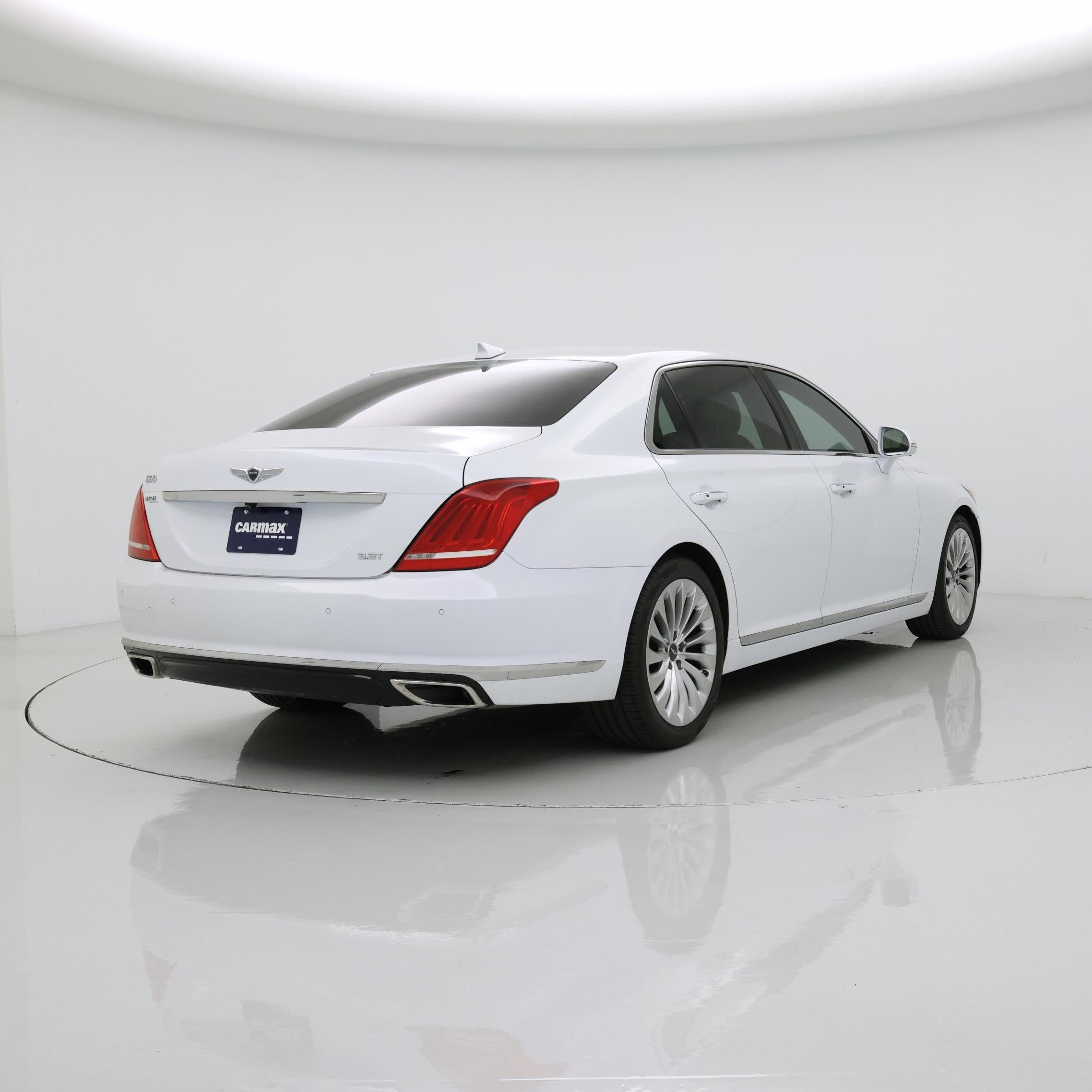 Thumbnail: 2017 Genesis G90 - 8