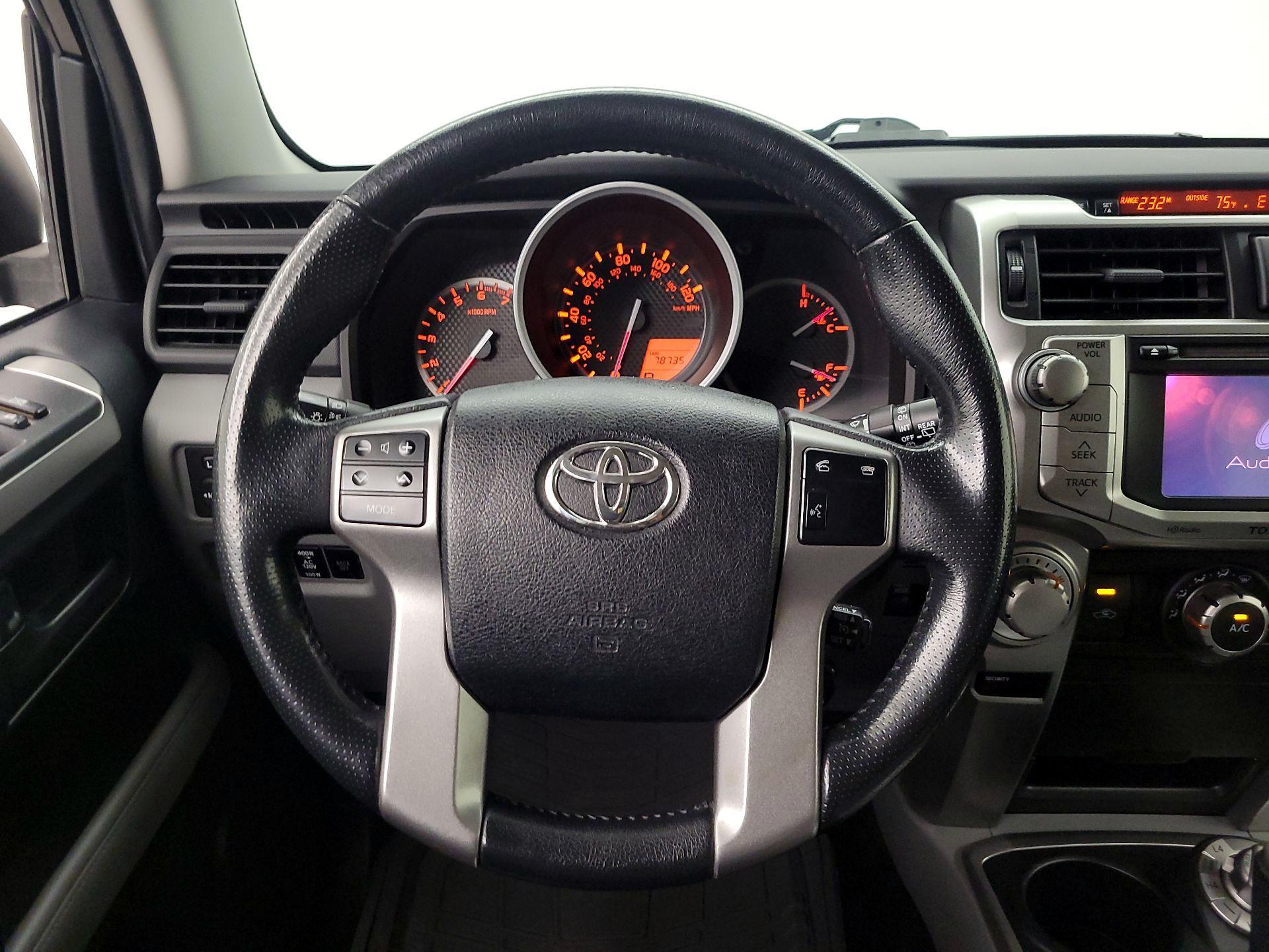 Thumbnail: 2013 Toyota 4Runner - 10