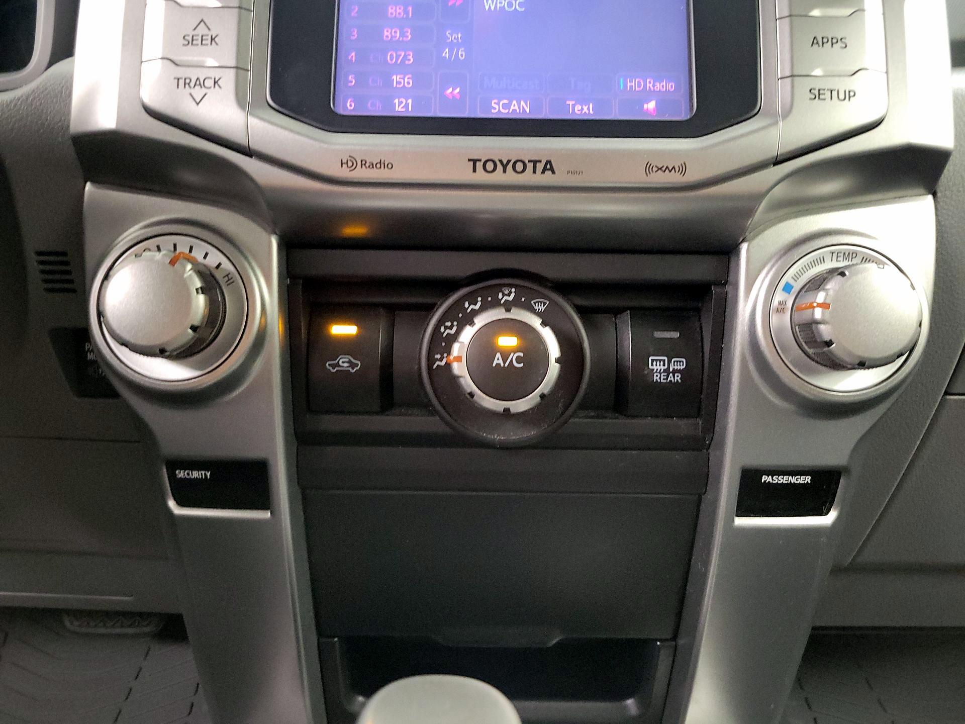 Thumbnail: 2013 Toyota 4Runner - 16