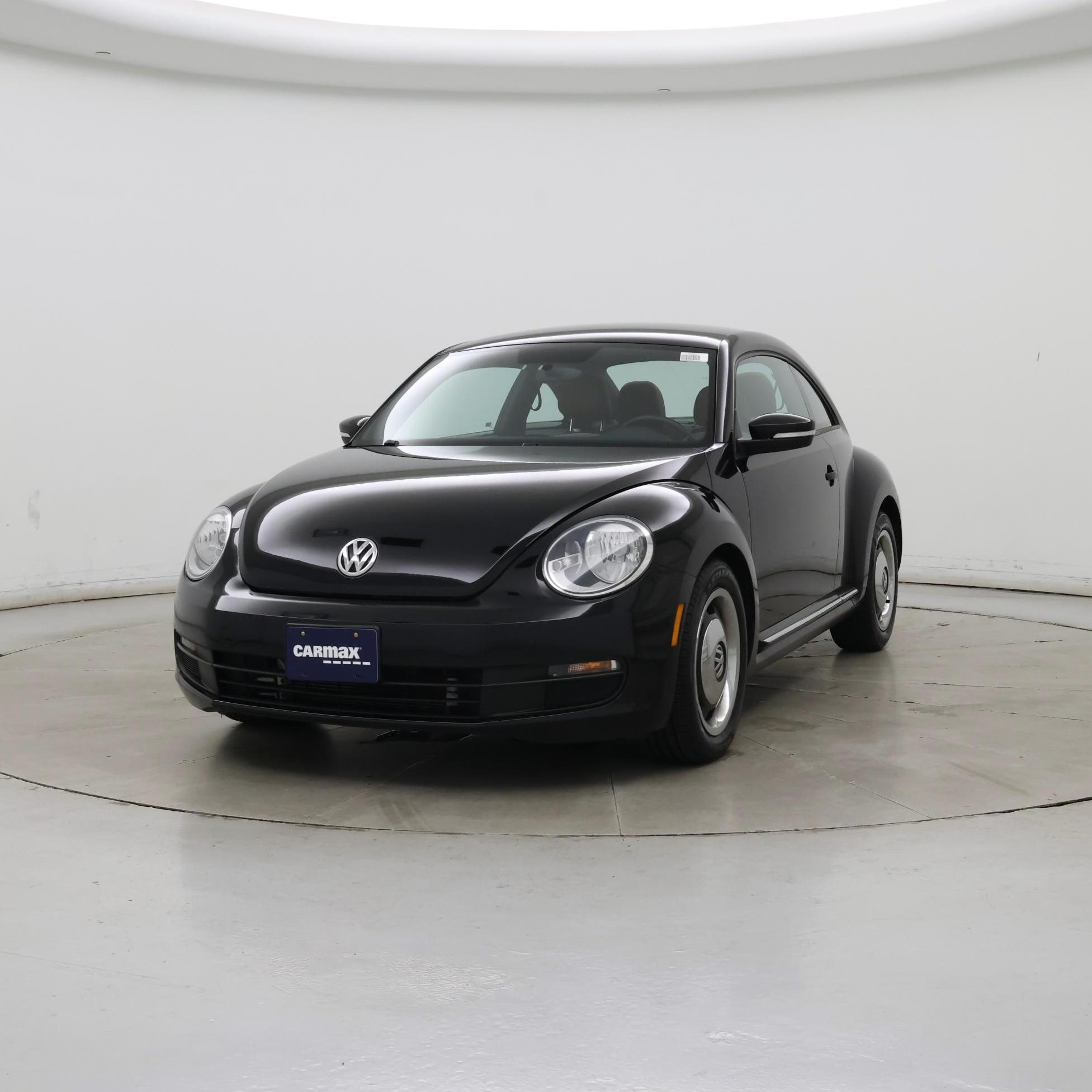 Thumbnail: 2015 Volkswagen Beetle - 4