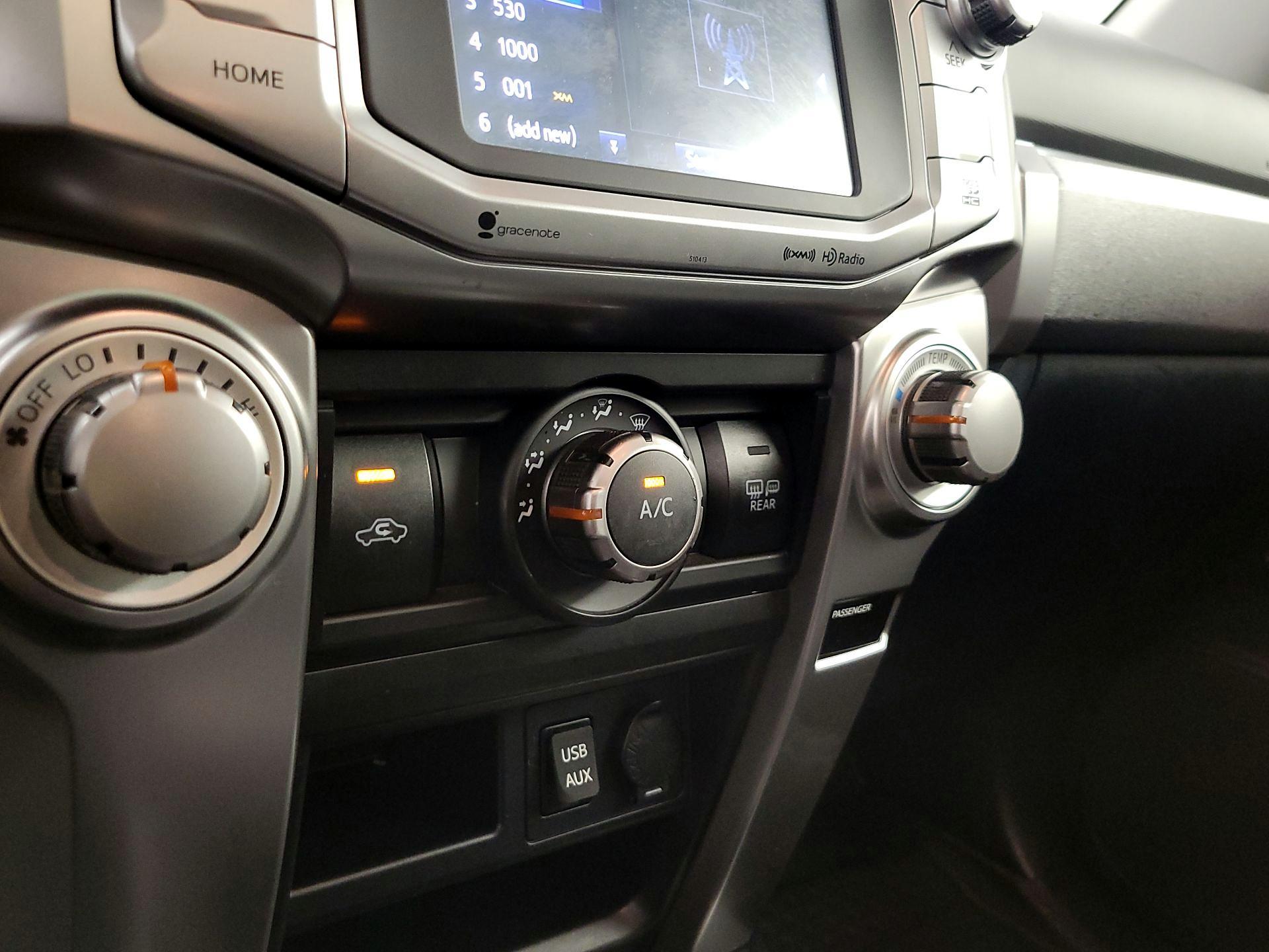 Thumbnail: 2019 Toyota 4Runner - 17