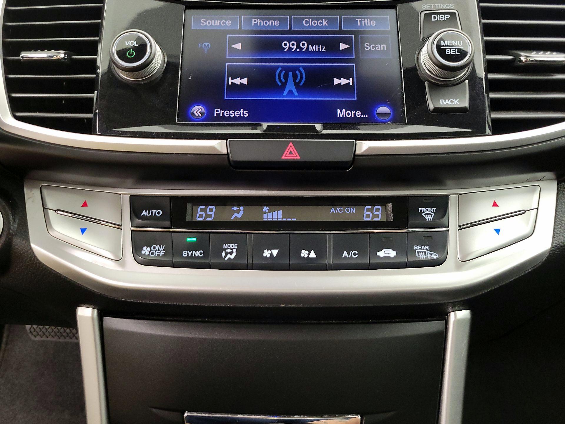 Thumbnail: 2015 Honda Accord - 16