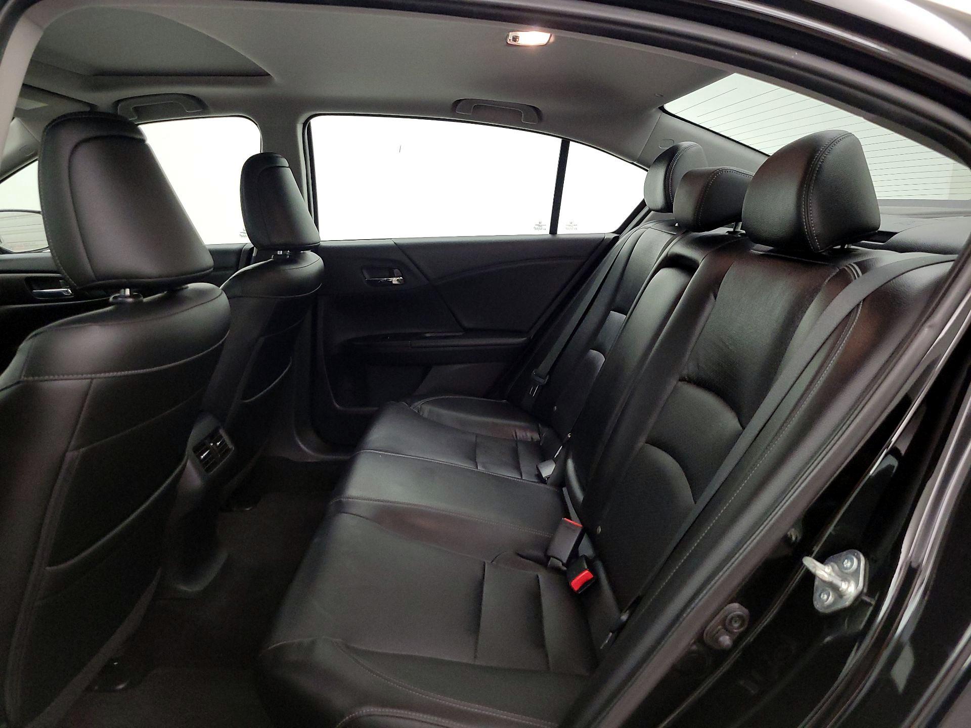 Thumbnail: 2015 Honda Accord - 20