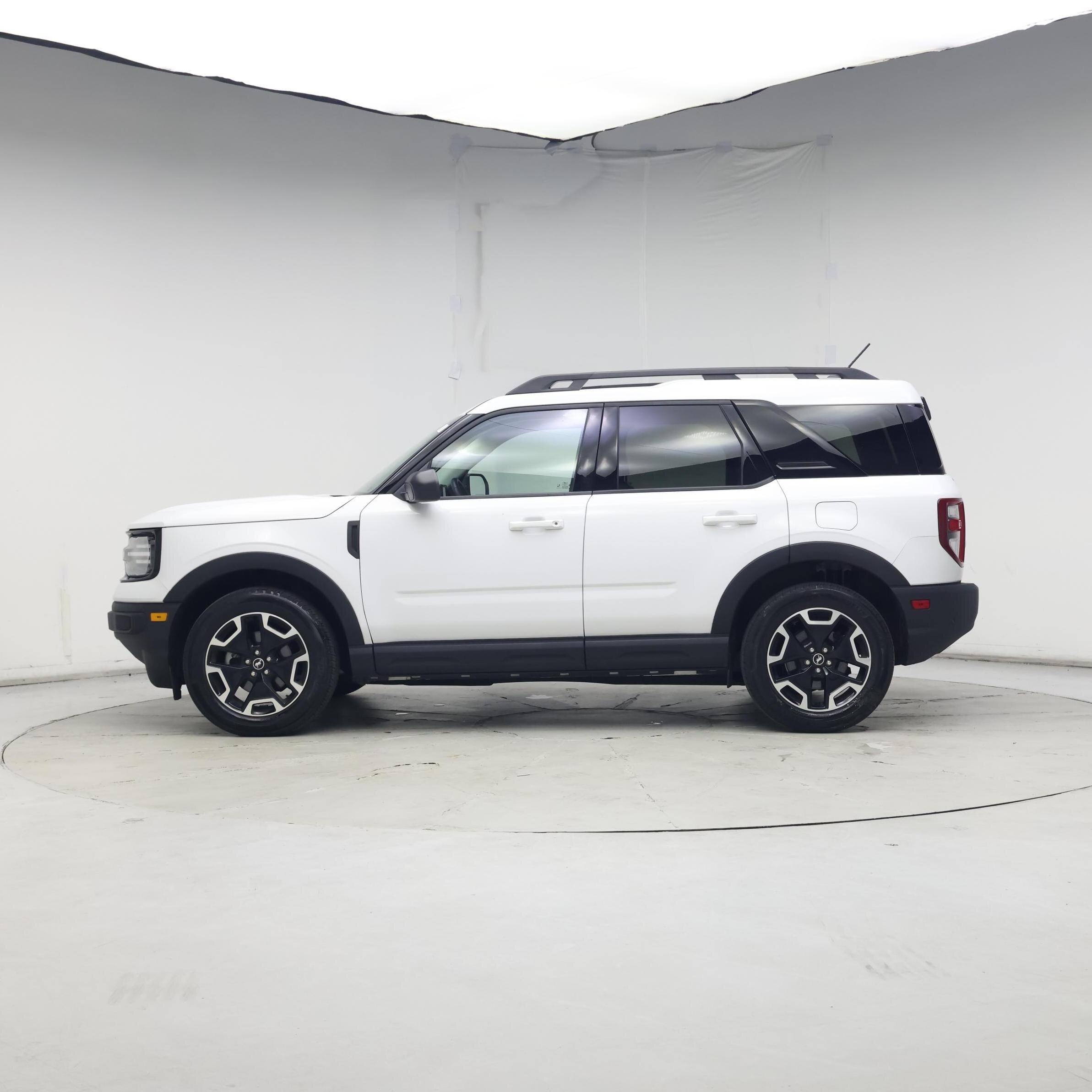 Thumbnail: 2023 Ford Bronco Sport - 4