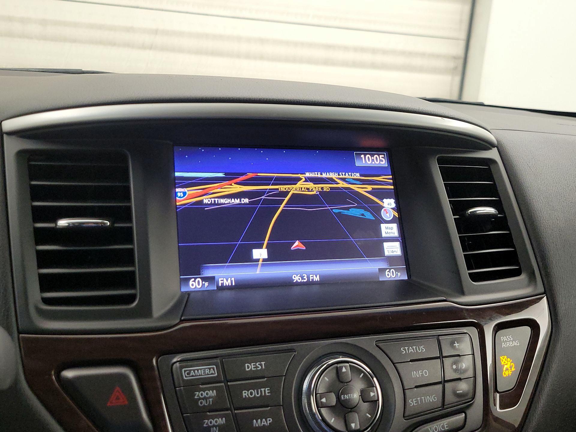 Thumbnail: 2015 Nissan Pathfinder - 14