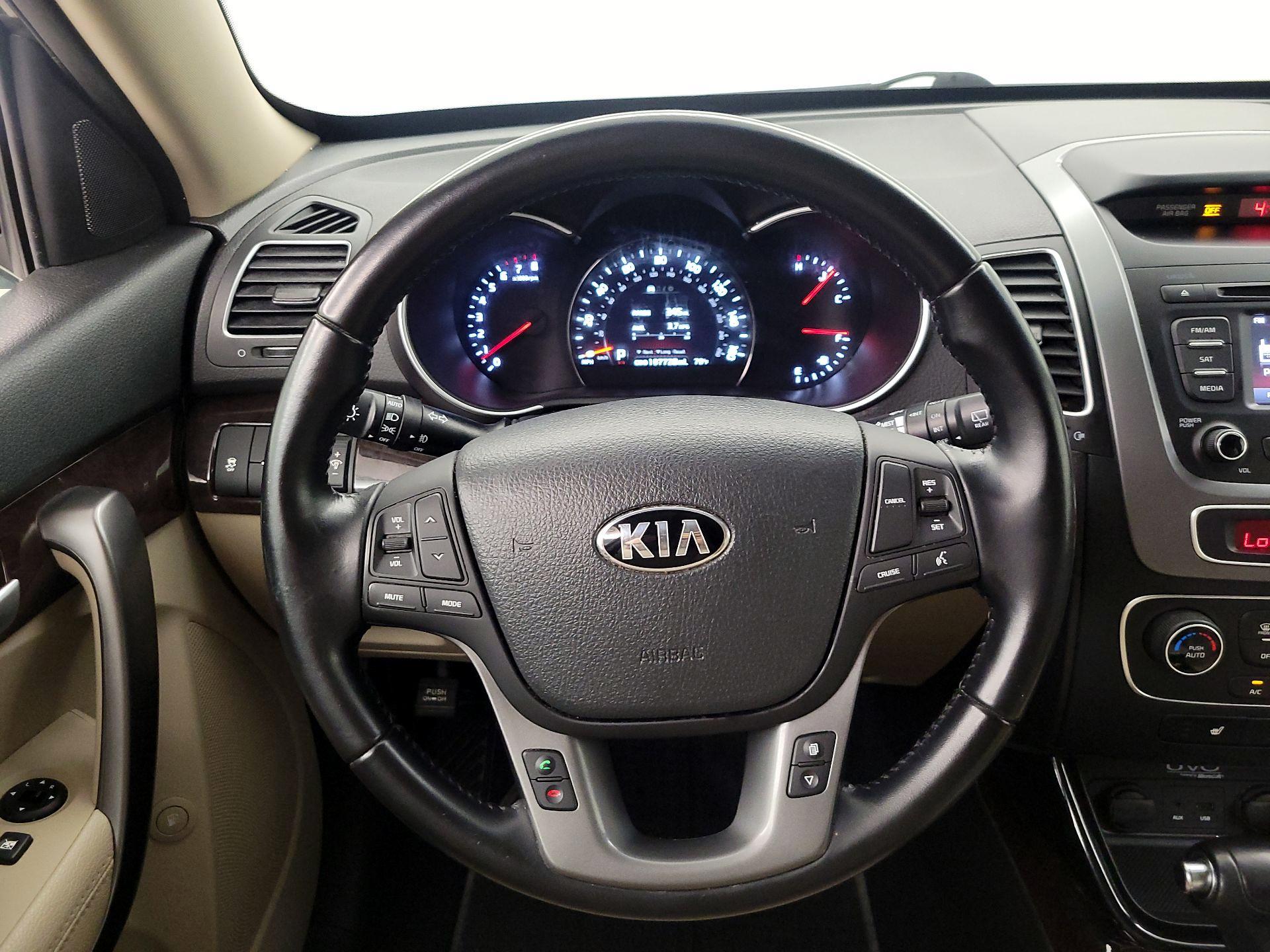 Thumbnail: 2014 Kia Sorento - 10