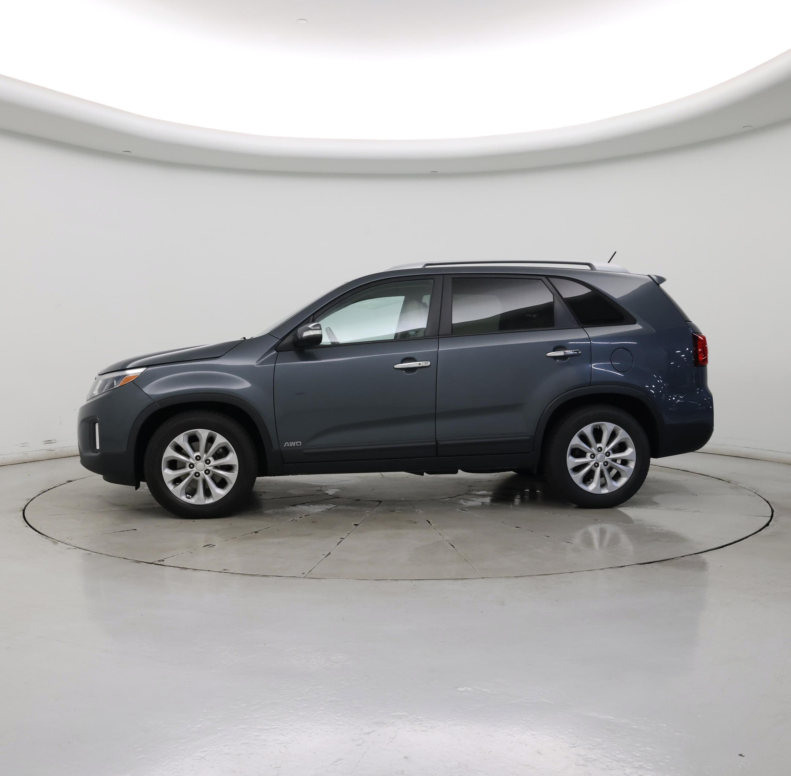 Thumbnail: 2014 Kia Sorento - 3