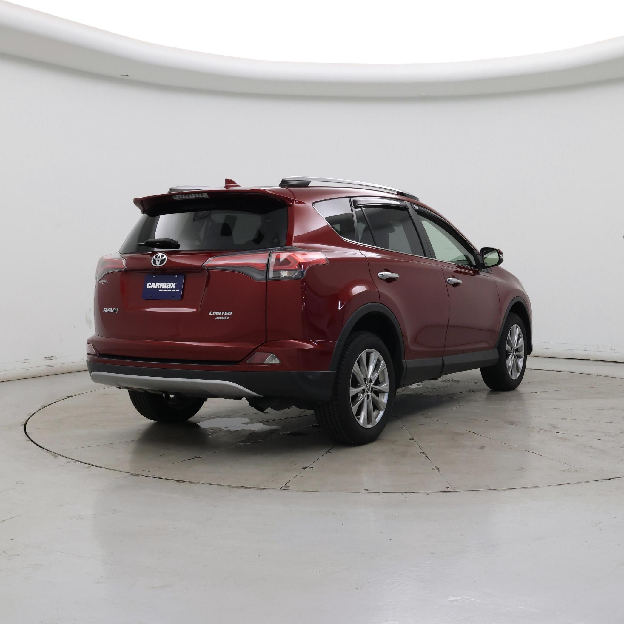Thumbnail: 2018 Toyota RAV4 - 8