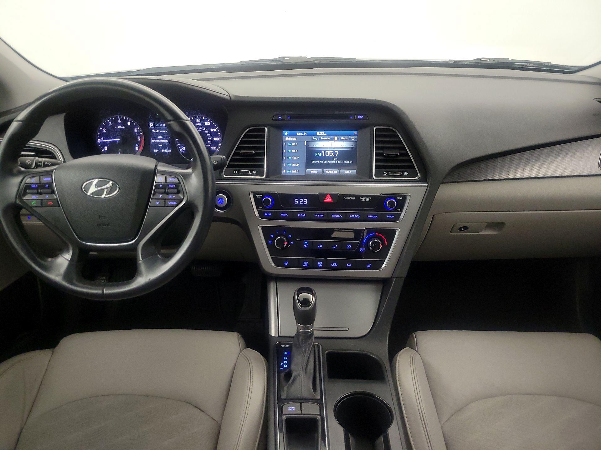 Thumbnail: 2017 Hyundai Sonata - 9