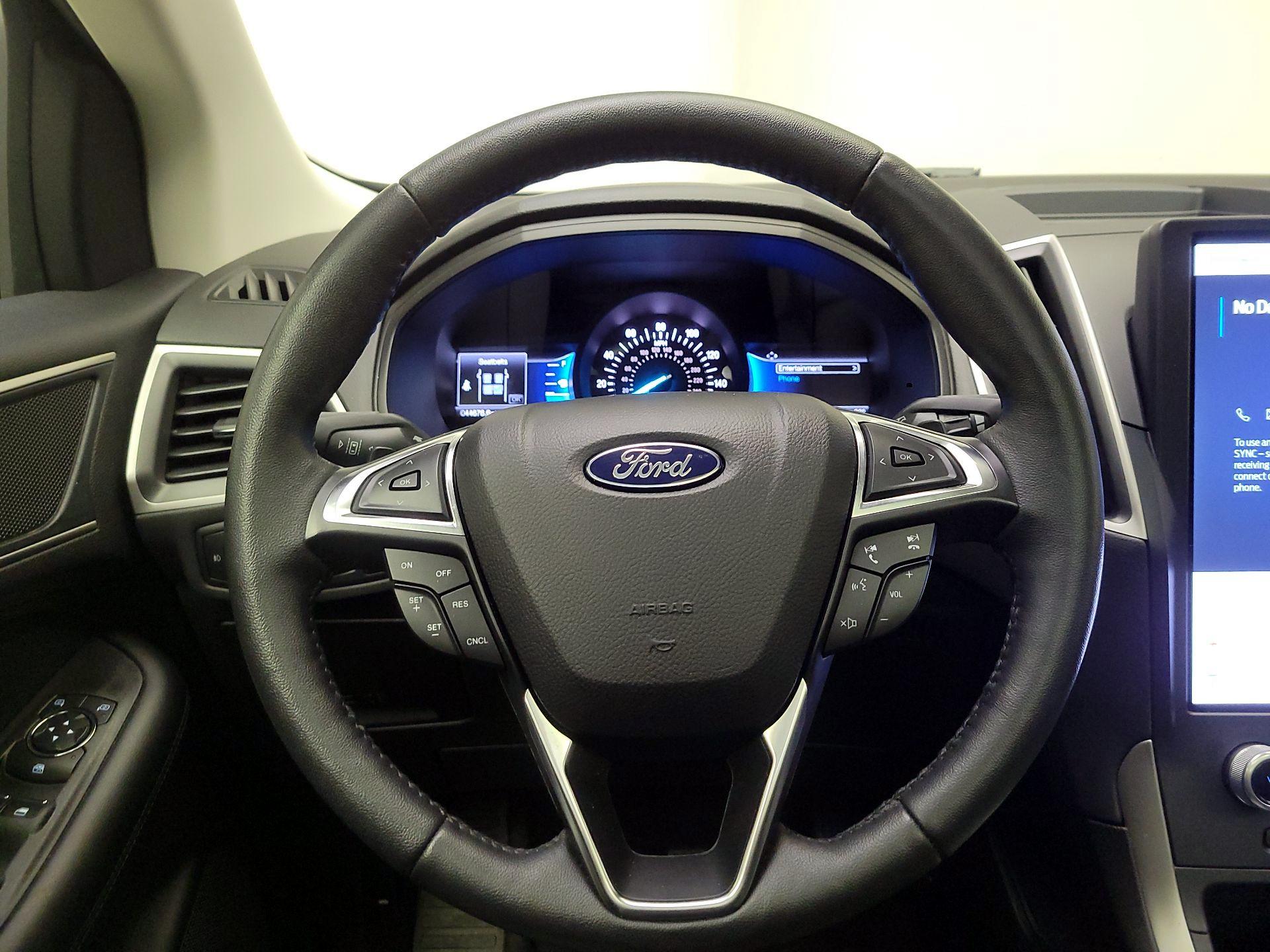 Thumbnail: 2022 Ford Edge - 10