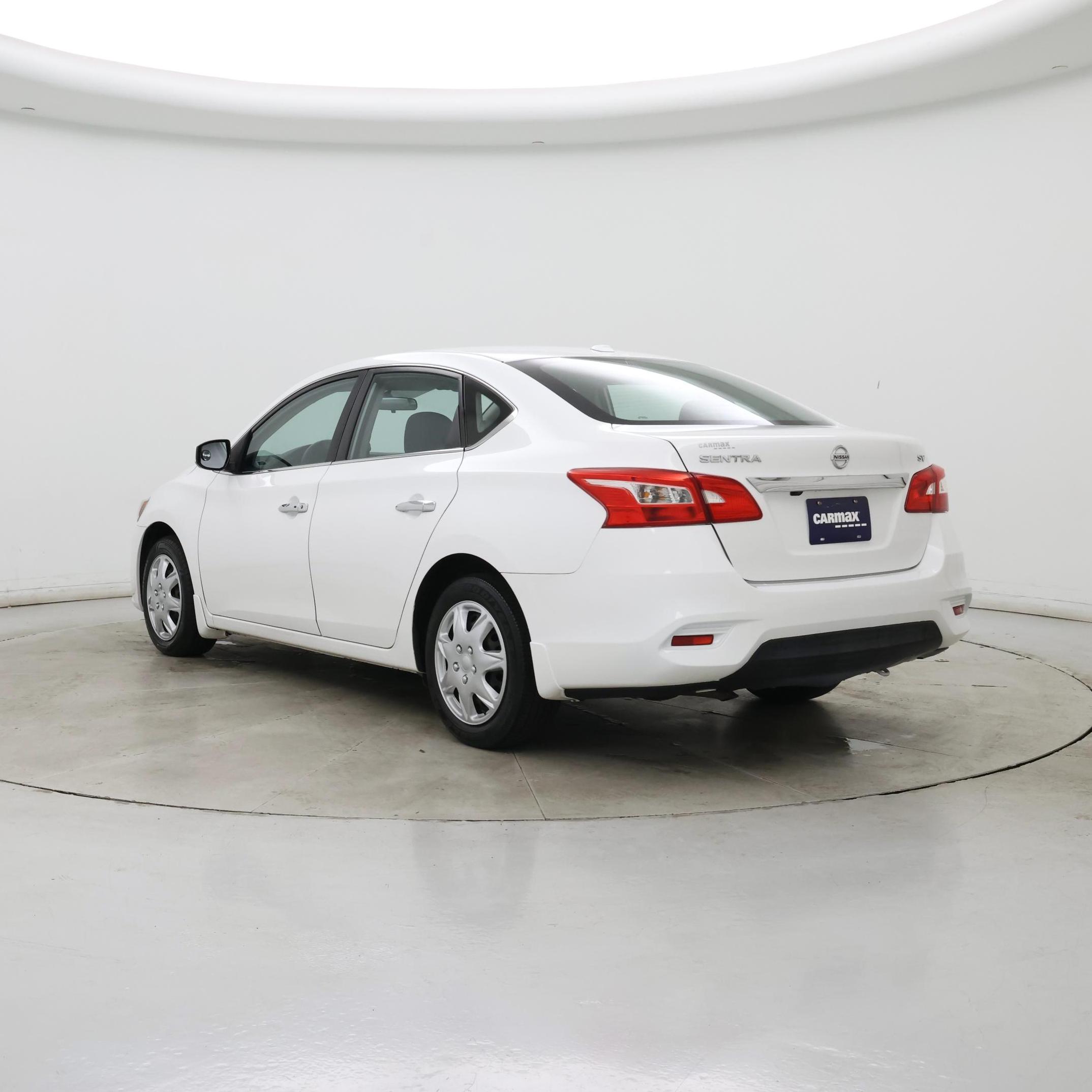 Thumbnail: 2016 Nissan Sentra - 2